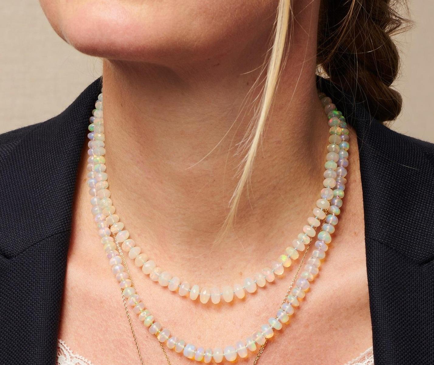 Genuine 75 Carat Sparkling Fire Opal Beaded 14K Gold Necklace In New Condition For Sale In GOES, NL