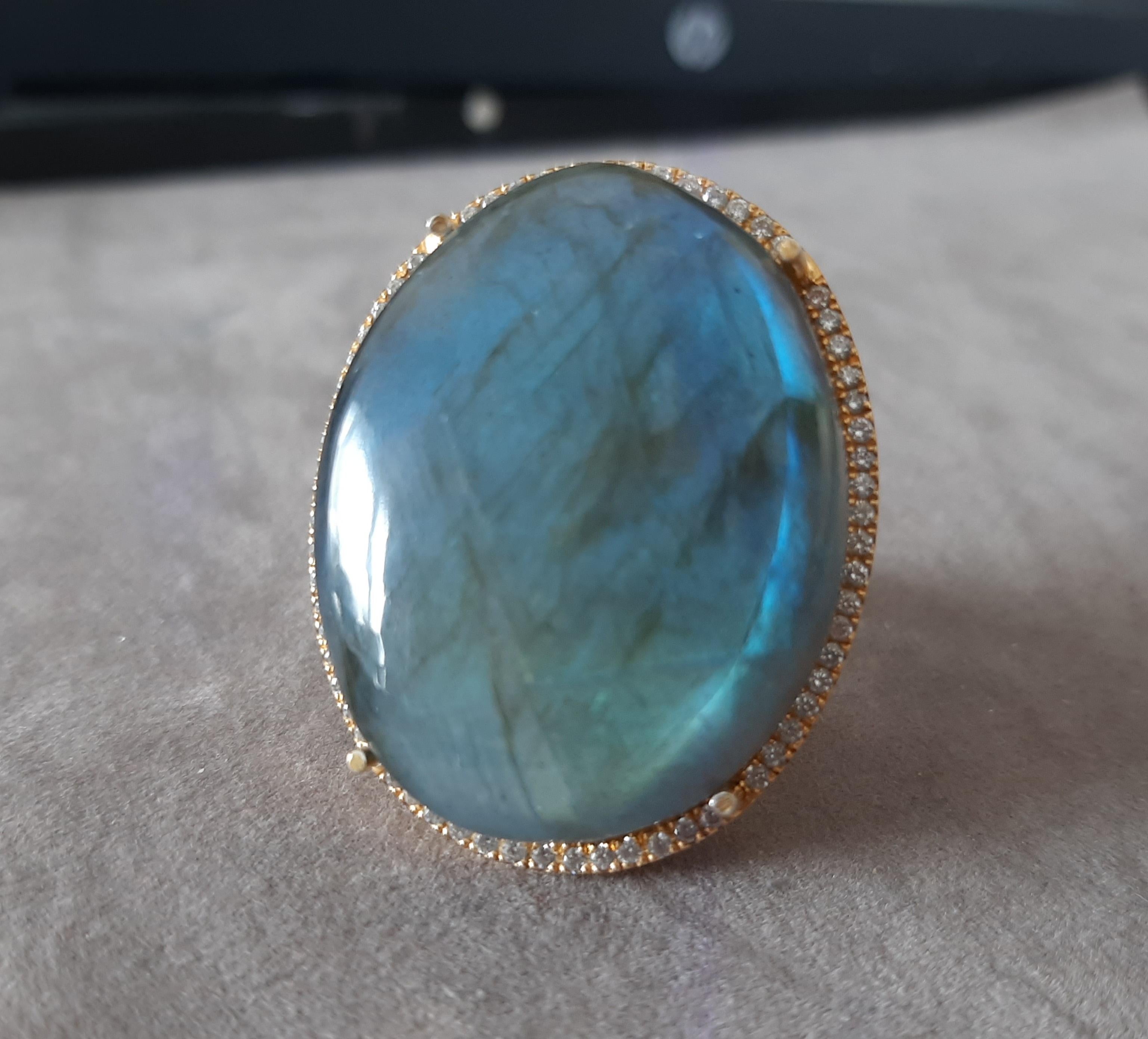 75 Carat Labradorite Oval Cab 0, 31 Carat Diamonds 14kt Solid Yellow Gold Ring en vente 4