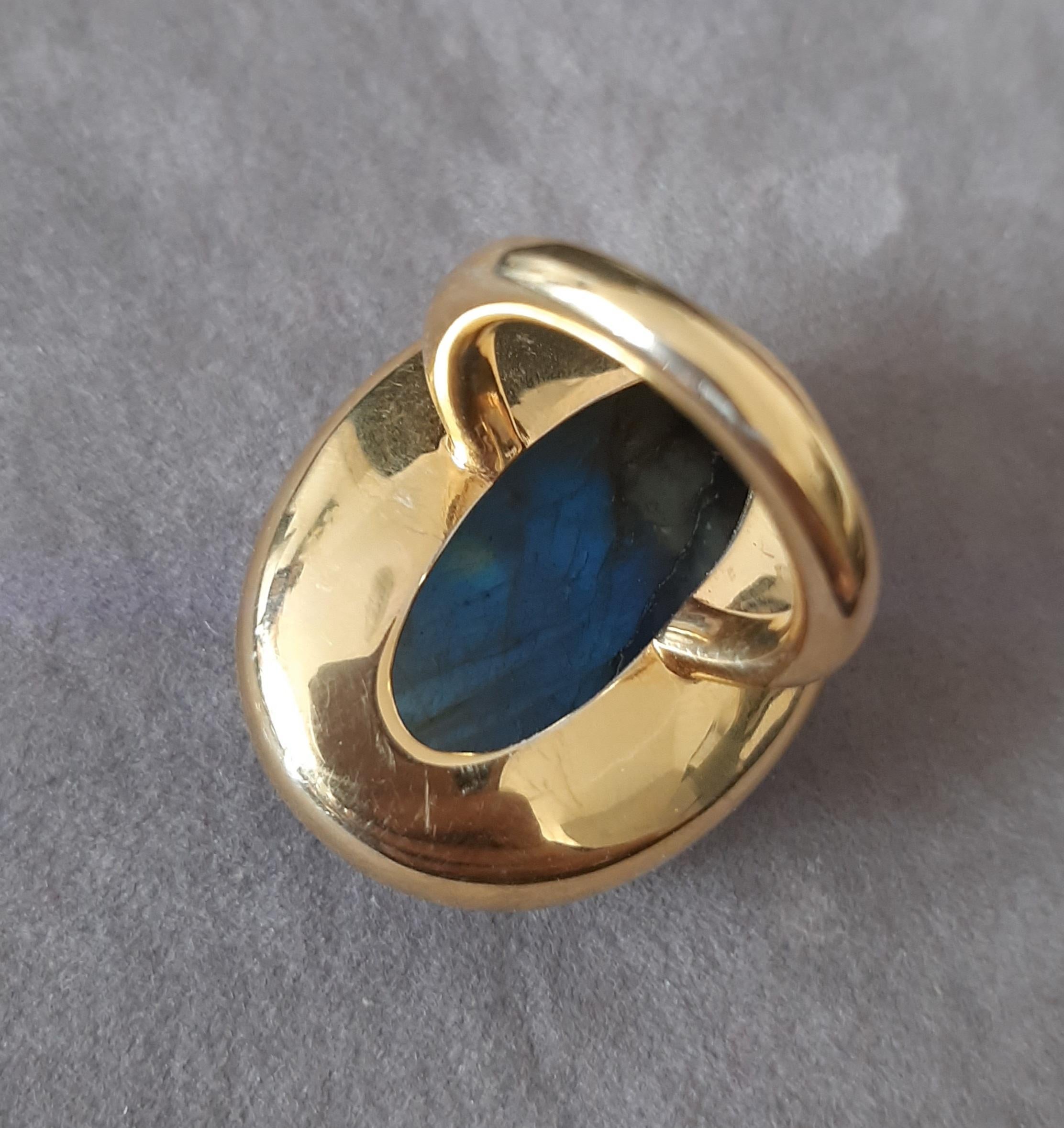 75 Carat Labradorite Oval Cab 0, 31 Carat Diamonds 14kt Solid Yellow Gold Ring en vente 2