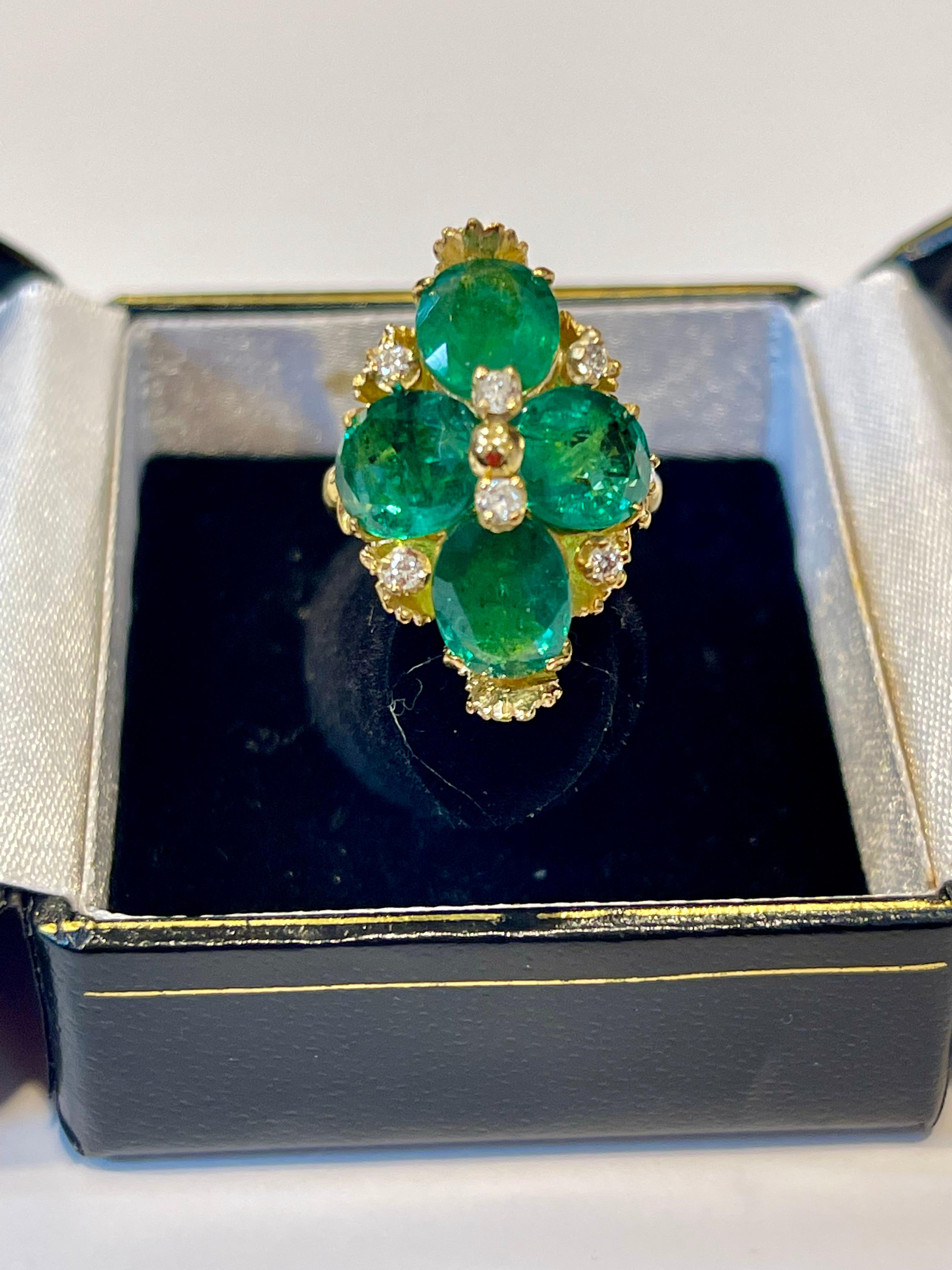 7.5 Carat Natural 4 Oval Cut Emerald & Diamond Flower Ring 18 Karat Yellow Gold For Sale 9
