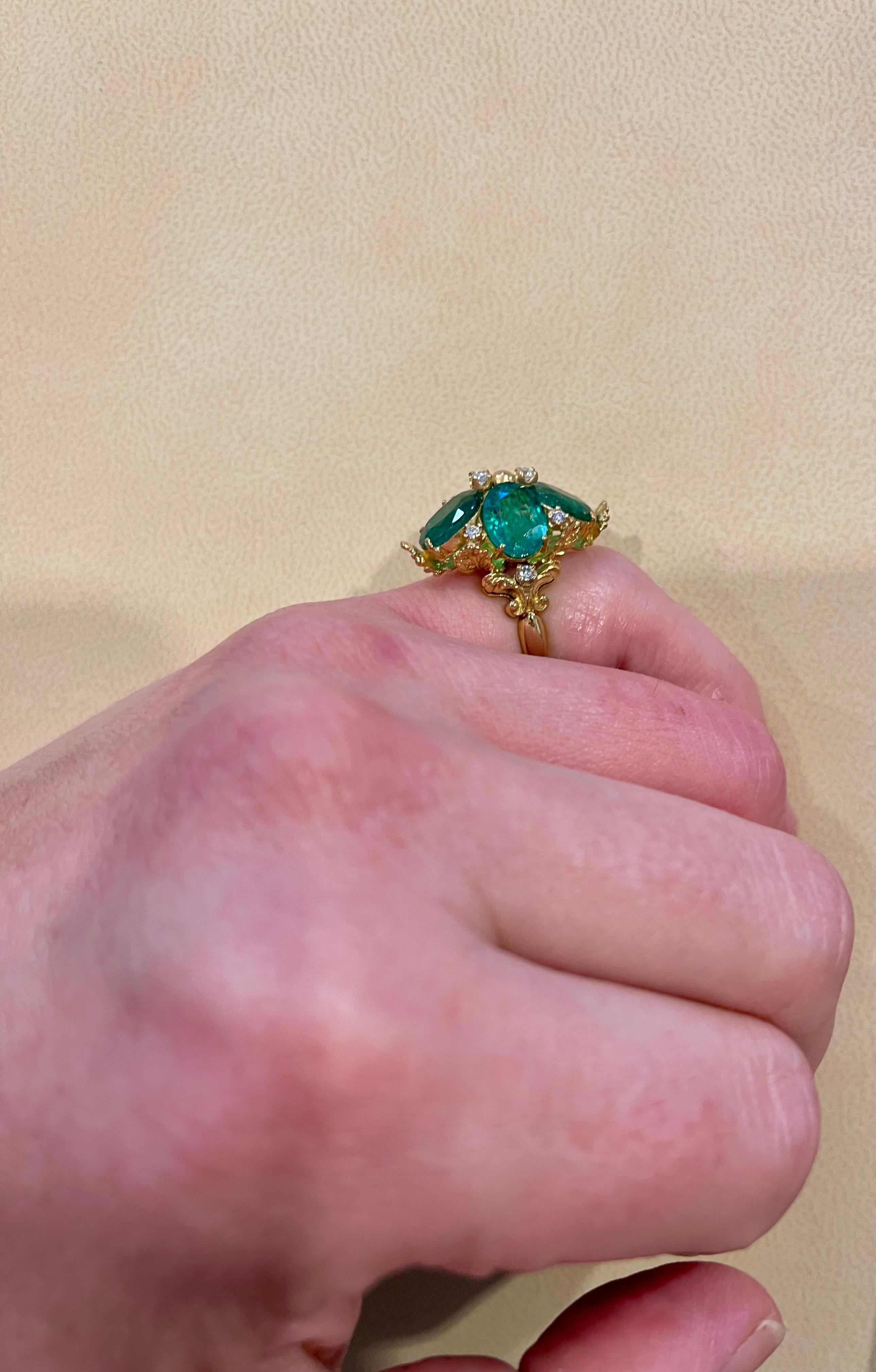 7.5 Carat Natural 4 Oval Cut Emerald & Diamond Flower Ring 18 Karat Yellow Gold For Sale 9
