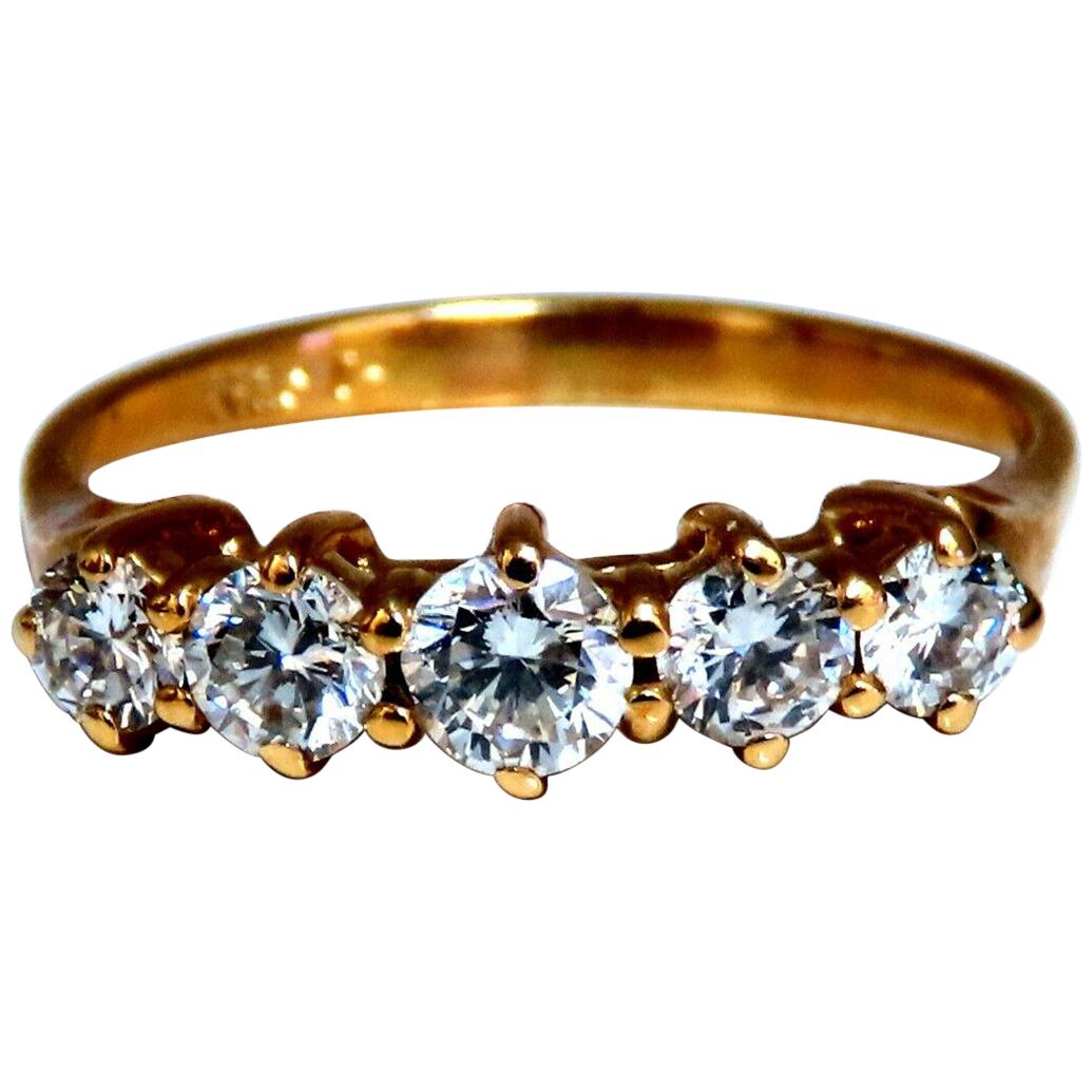 .75 Carat Natural Round Diamonds Calibrated Band 14 Karat G/Vs* For Sale