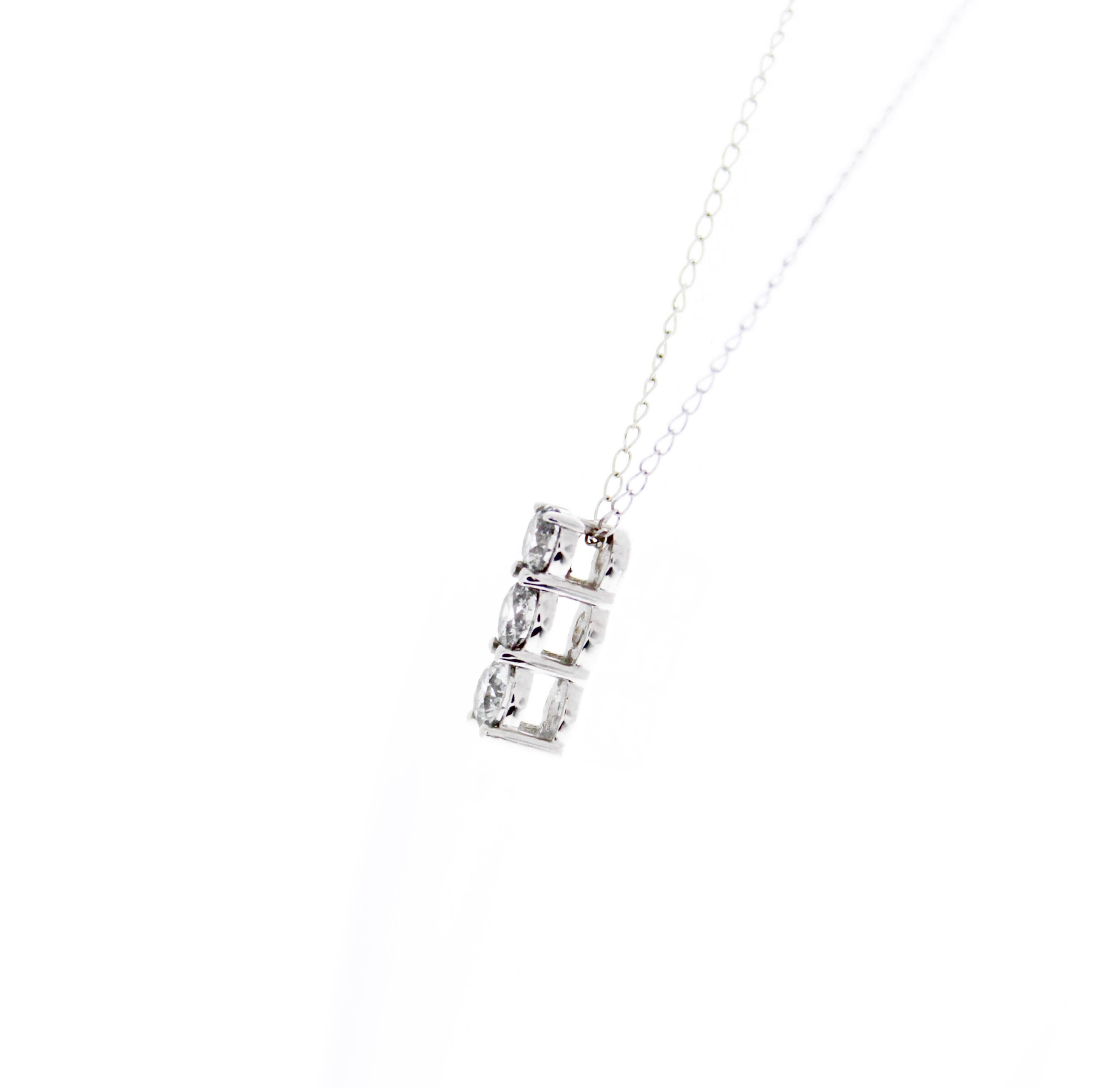 .75 carat diamond necklace
