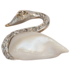 Antique .75 Carat Total Weight Diamond Yellow Gold Brooch