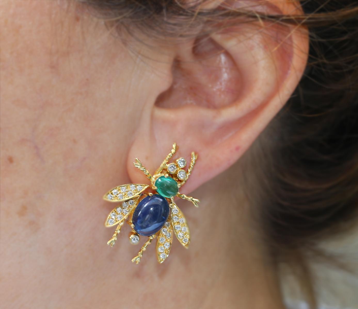 7.5 Ct Saphires Emeraudes Diamants Boucle d'oreille mouche, 1970 Pour femmes en vente
