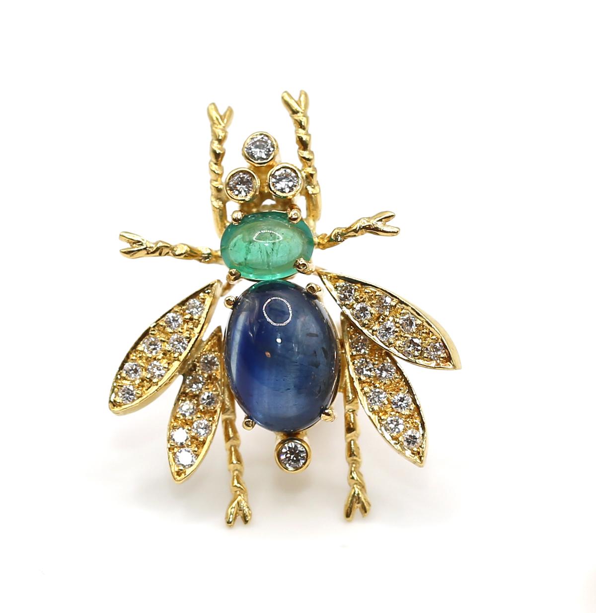 7.5 Ct Saphires Emeraudes Diamants Boucle d'oreille mouche, 1970 en vente 2