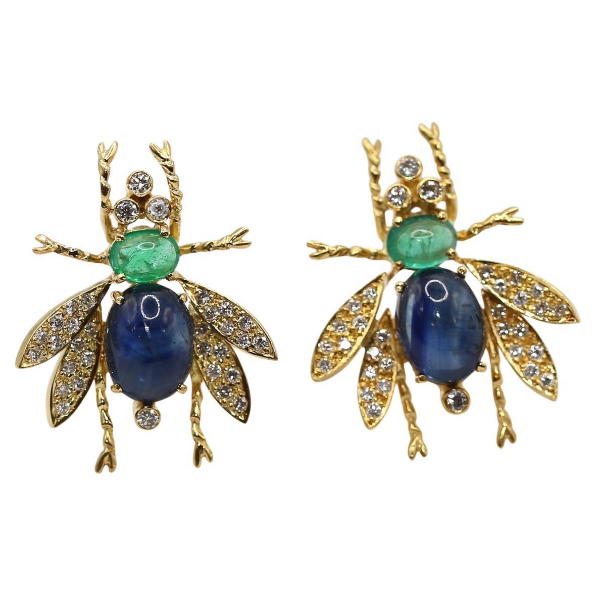 7.5 Ct Saphires Emeraudes Diamants Boucle d'oreille mouche, 1970 en vente