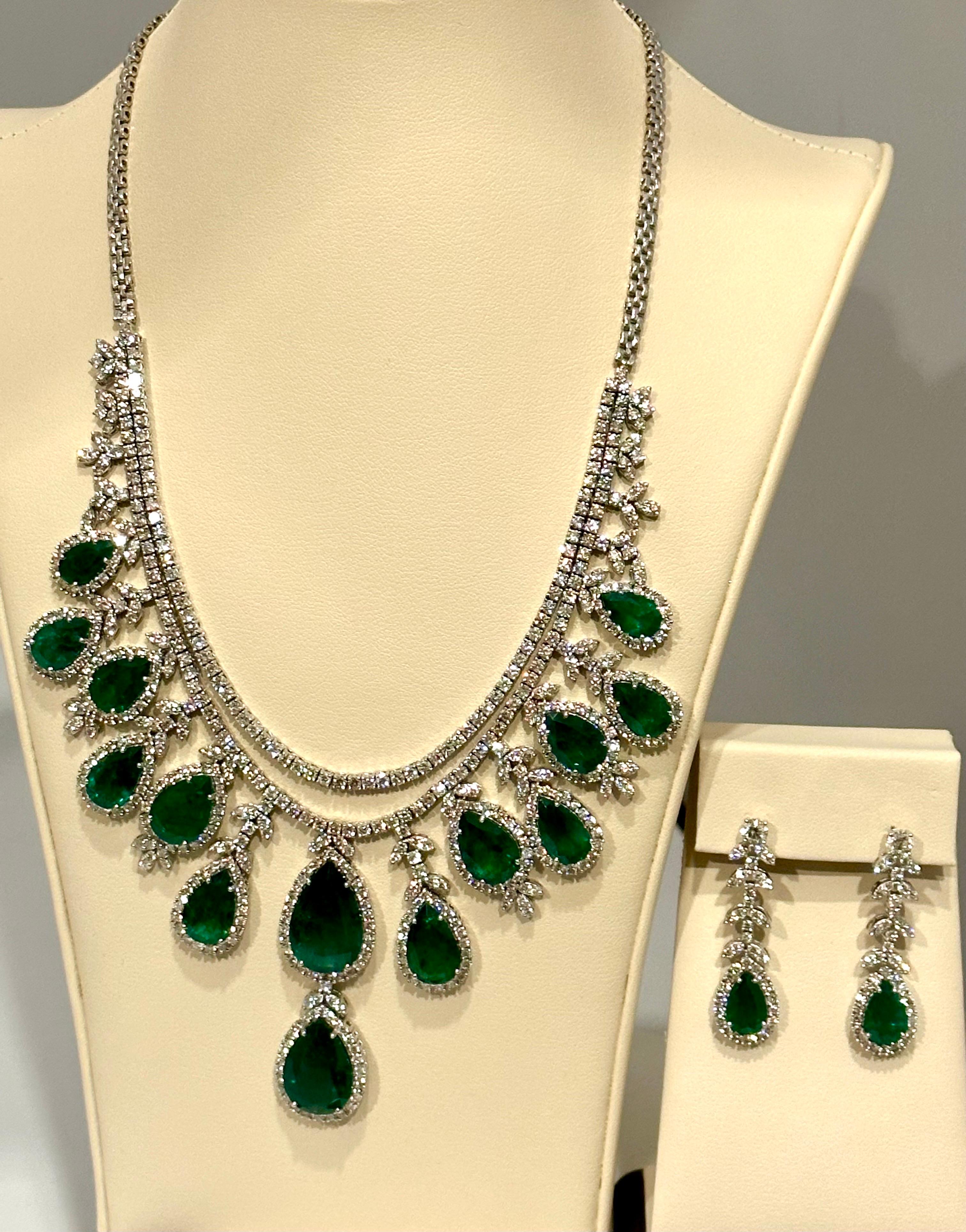 75 Ct Zambian Emerald and 30 Ct Diamond Necklace and Earring Bridal Suite For Sale 3