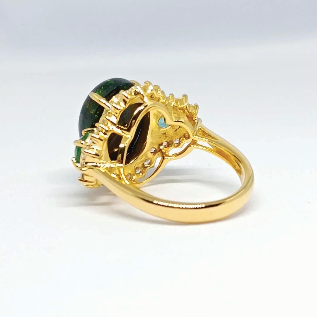 7.5 cts. Black Opal ring. Sterling Silver on 18K Gold Plated. In New Condition In Bangkok, TH