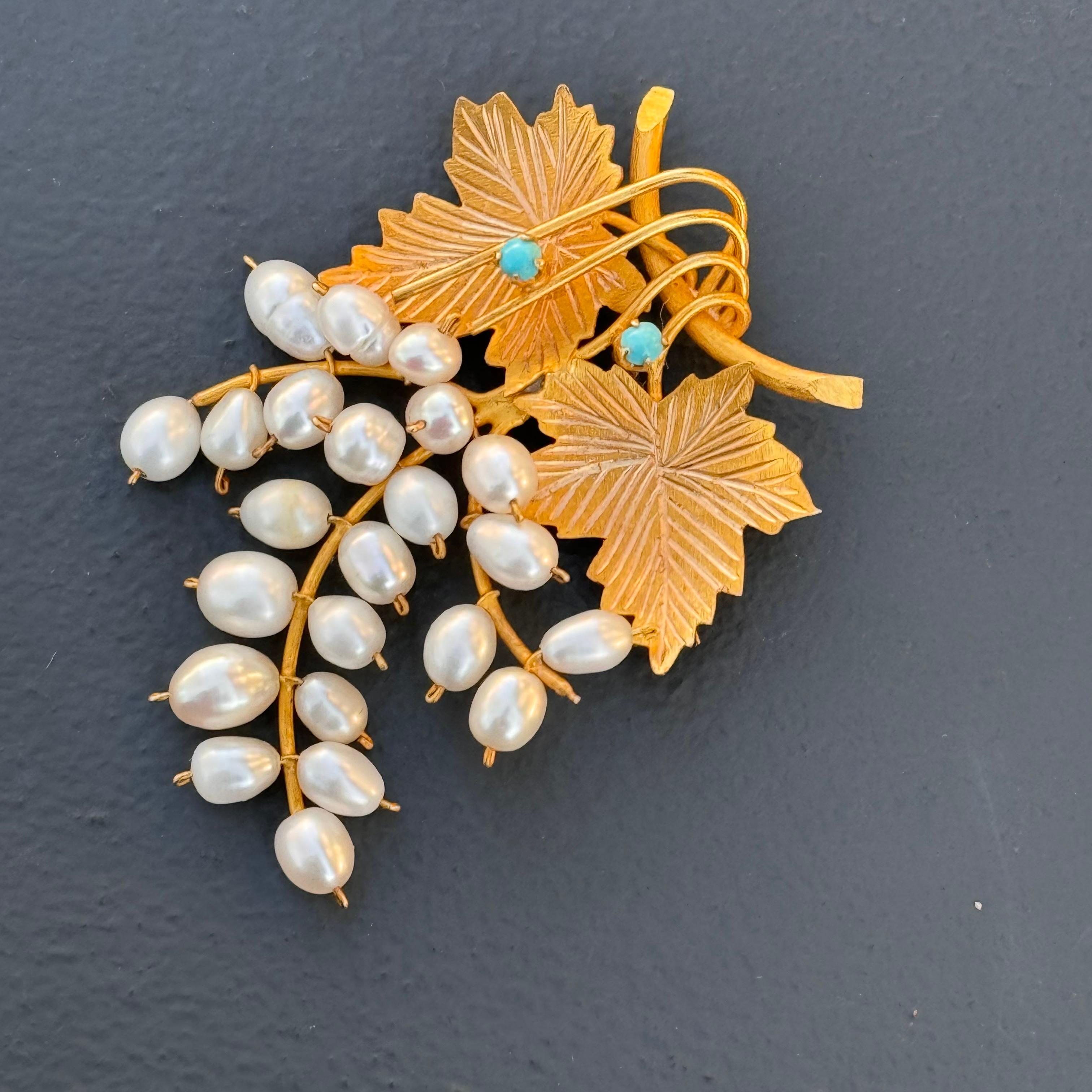 Absolutely stunning vintage Victorian revival  18kt solid yellow gold   Grape cluster pin brooch with cultured pearls .
Pin looks to be Very well  handmade , even leaves have detailed texture on front side and most likely made in Italy .
Back has 
