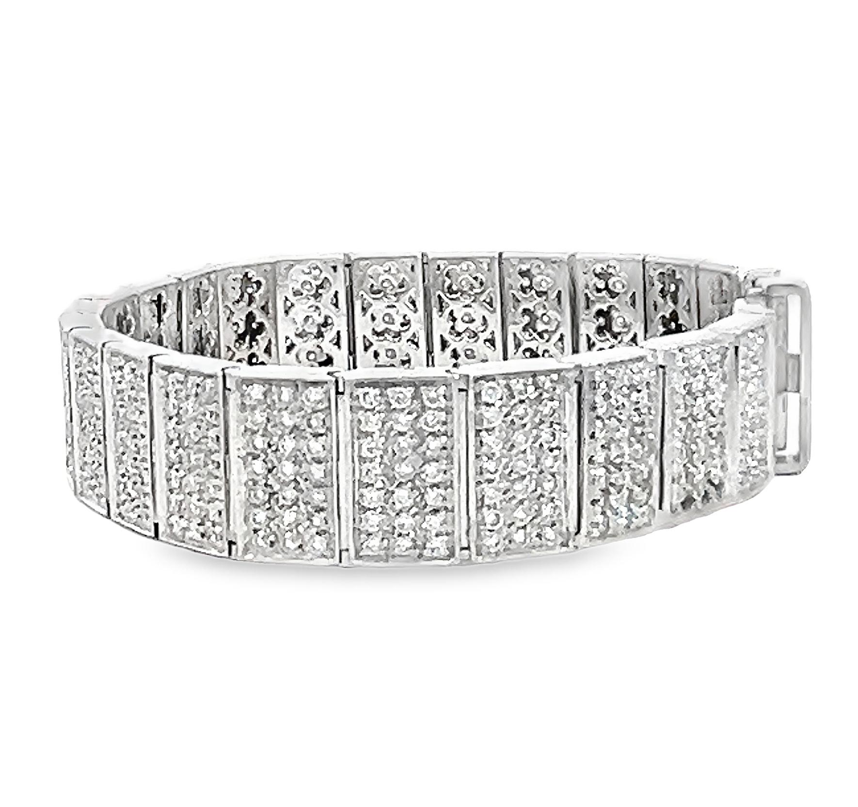 Modern 7.50 Carat Diamond Link Tennis Bracelet For Sale