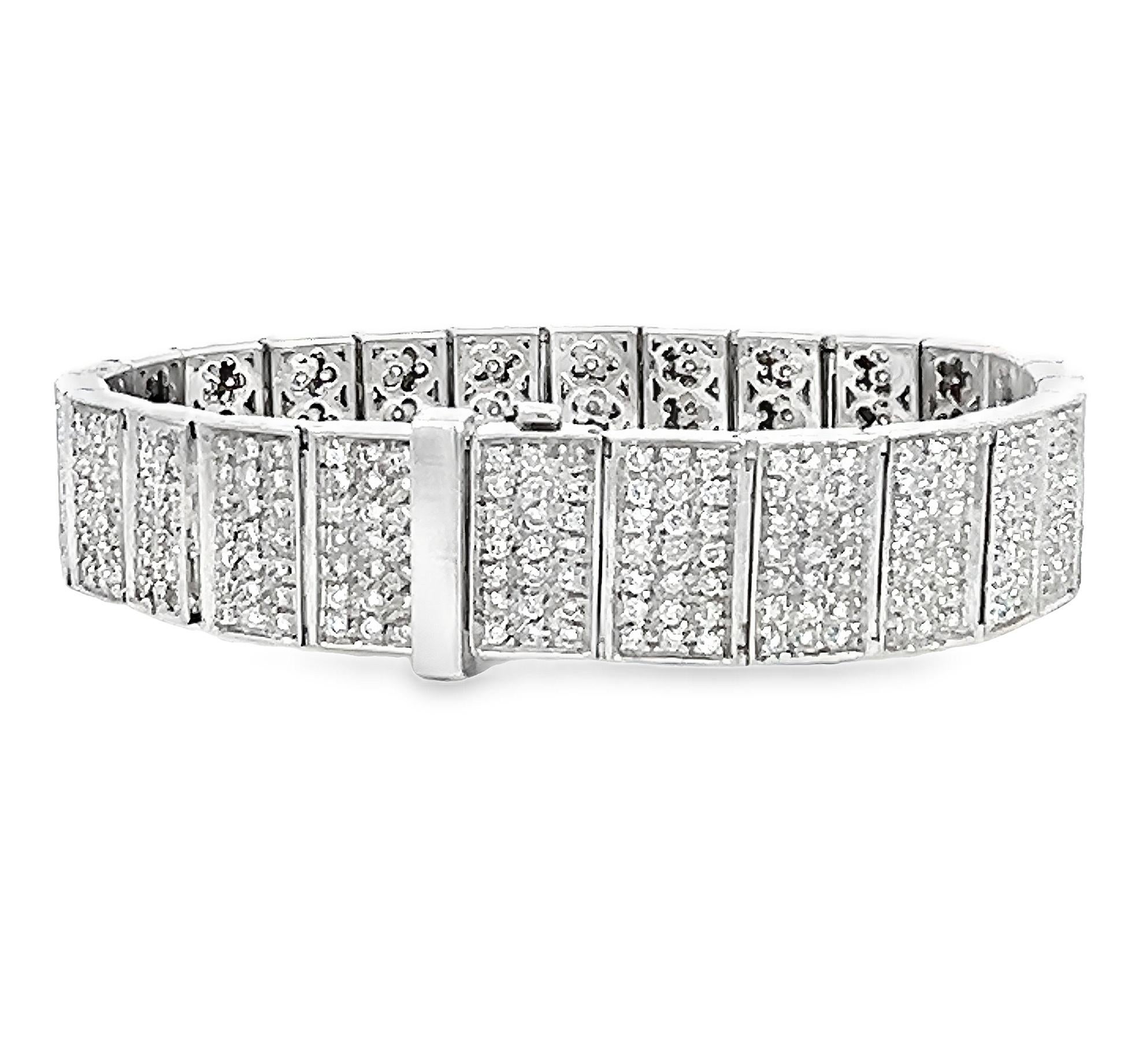 Round Cut 7.50 Carat Diamond Link Tennis Bracelet For Sale