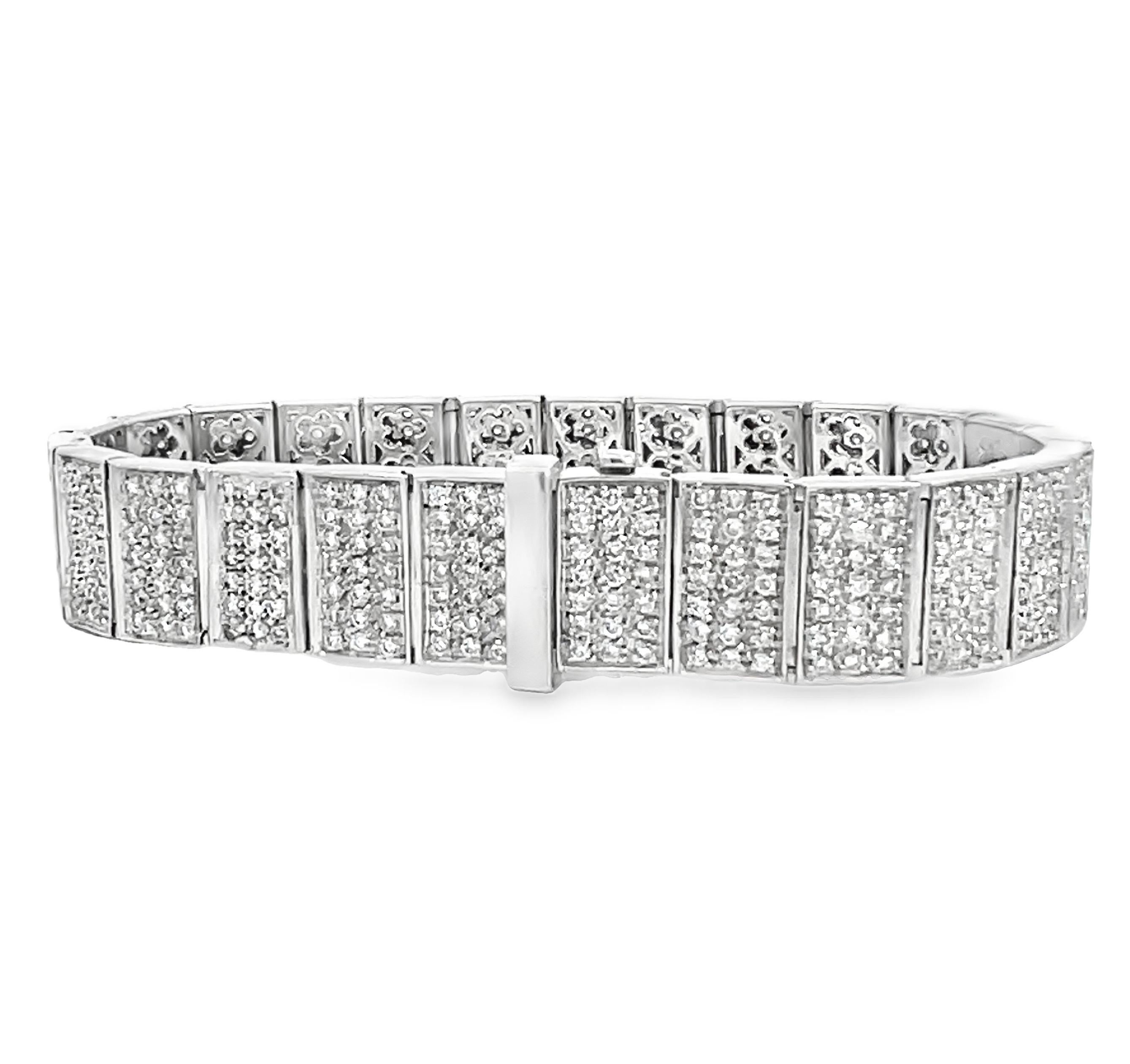 Women's or Men's 7.50 Carat Diamond Link Tennis Bracelet For Sale