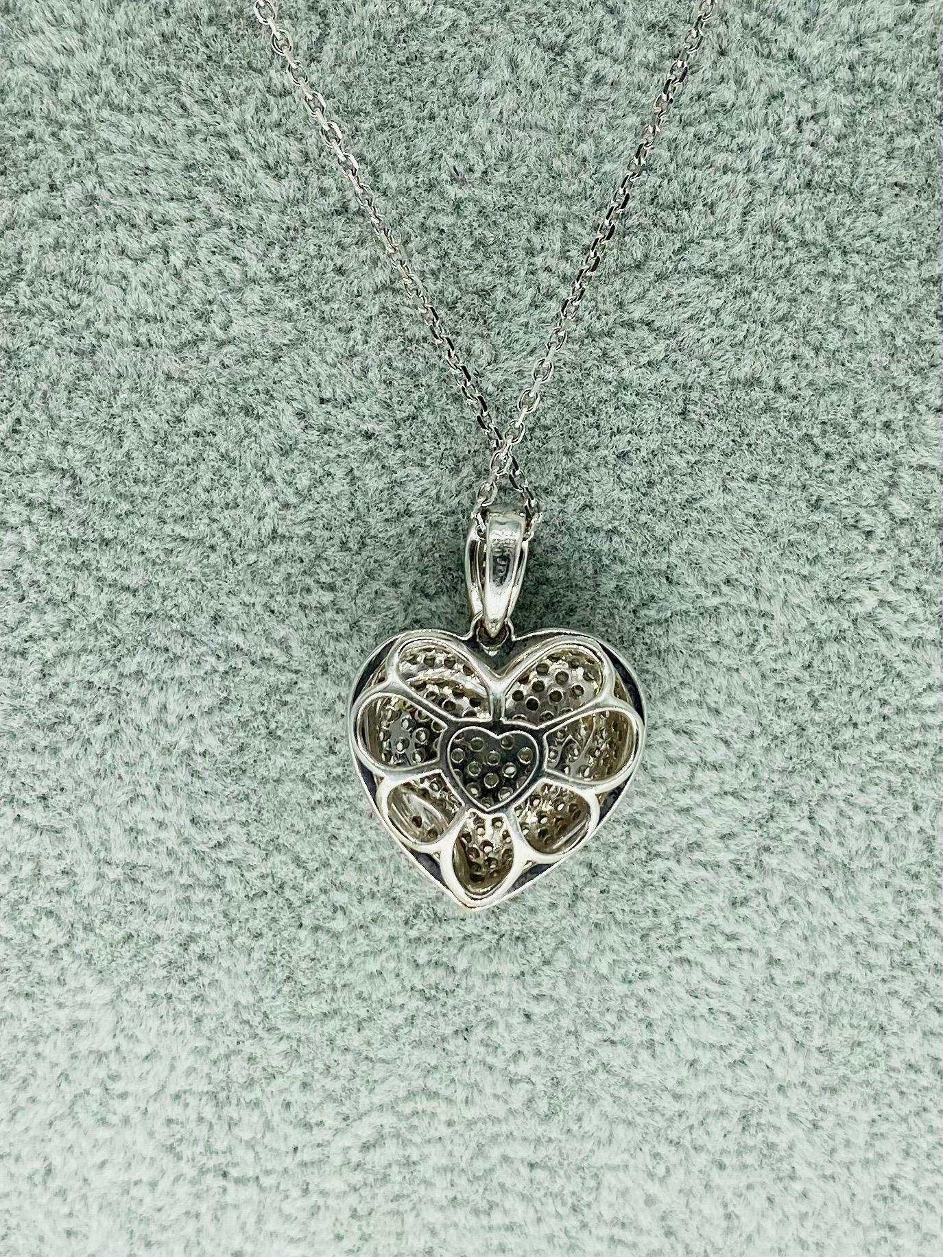 7.50 Carat Diamonds 3D Heart Love Pendant Necklace For Sale 1