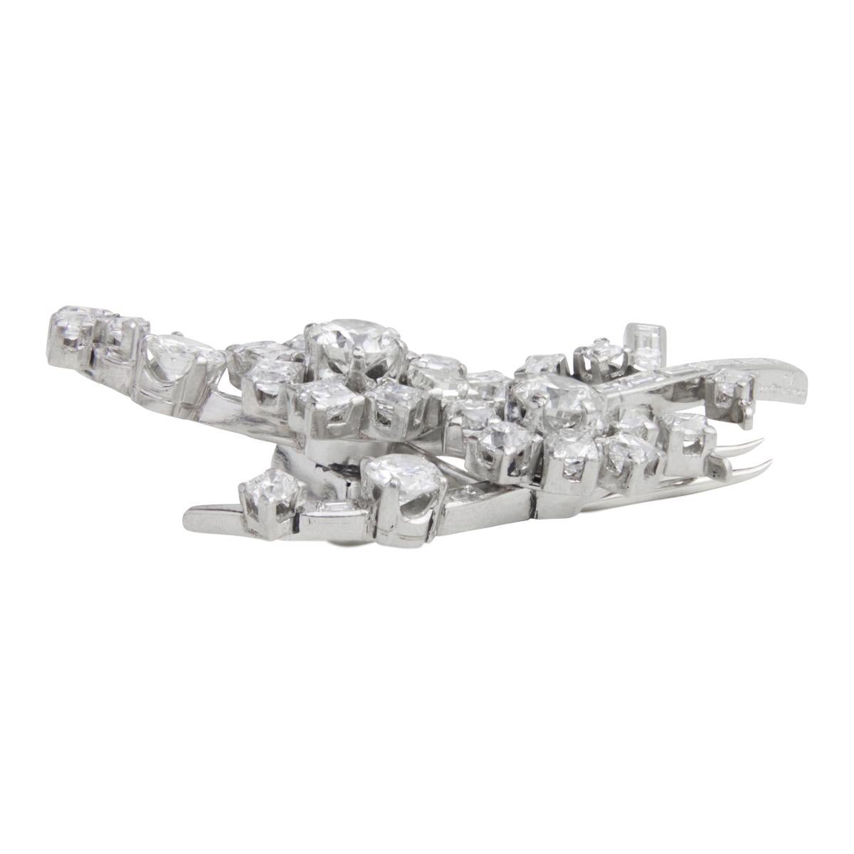 Romantic 7.50 Carat Mixed Cut Diamond Spray Pin Brooch For Sale