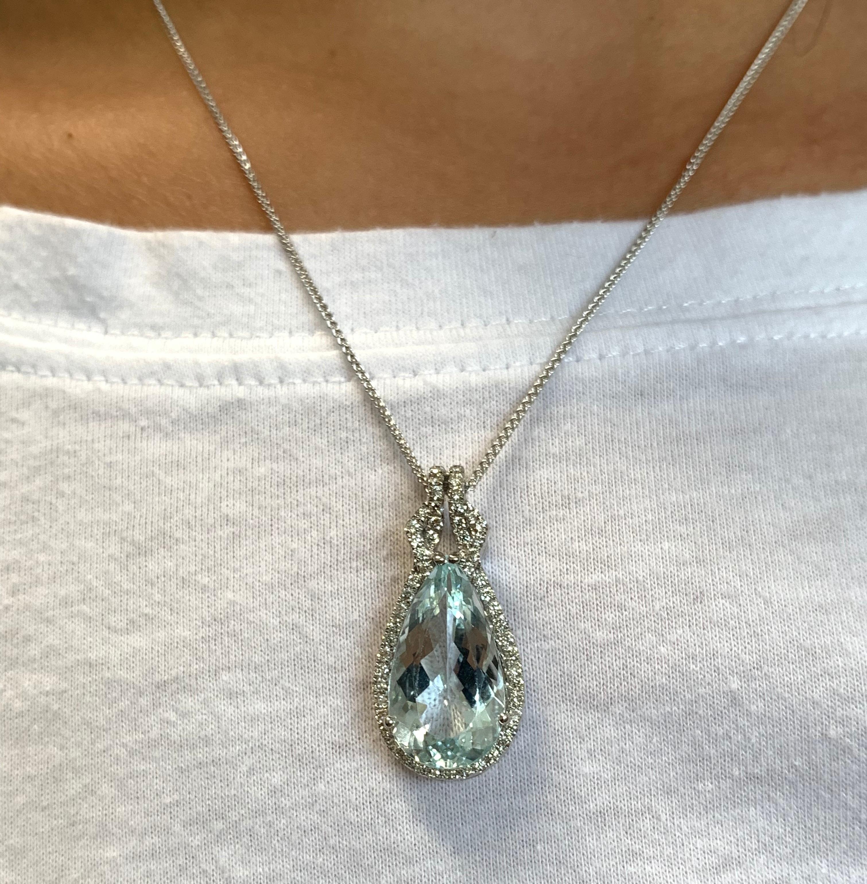 Pear Cut 7.50 Carat Pear Shaped Aquamarine and Round Diamond Pendant 14 Karat Gold