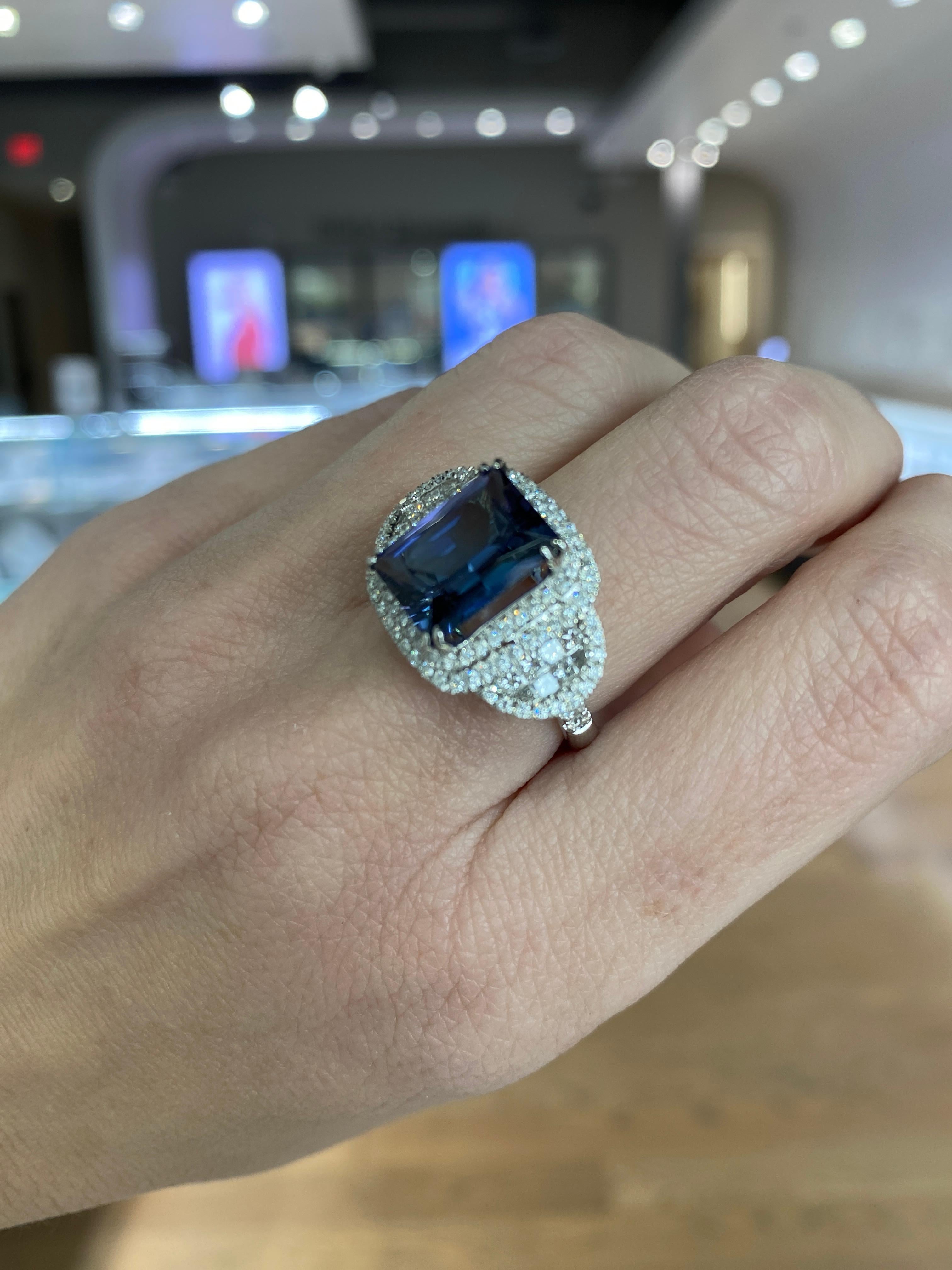 7,50 Karat strahlender Tansanit und Diamant 14 Karat Weißgold Ring im Angebot 5