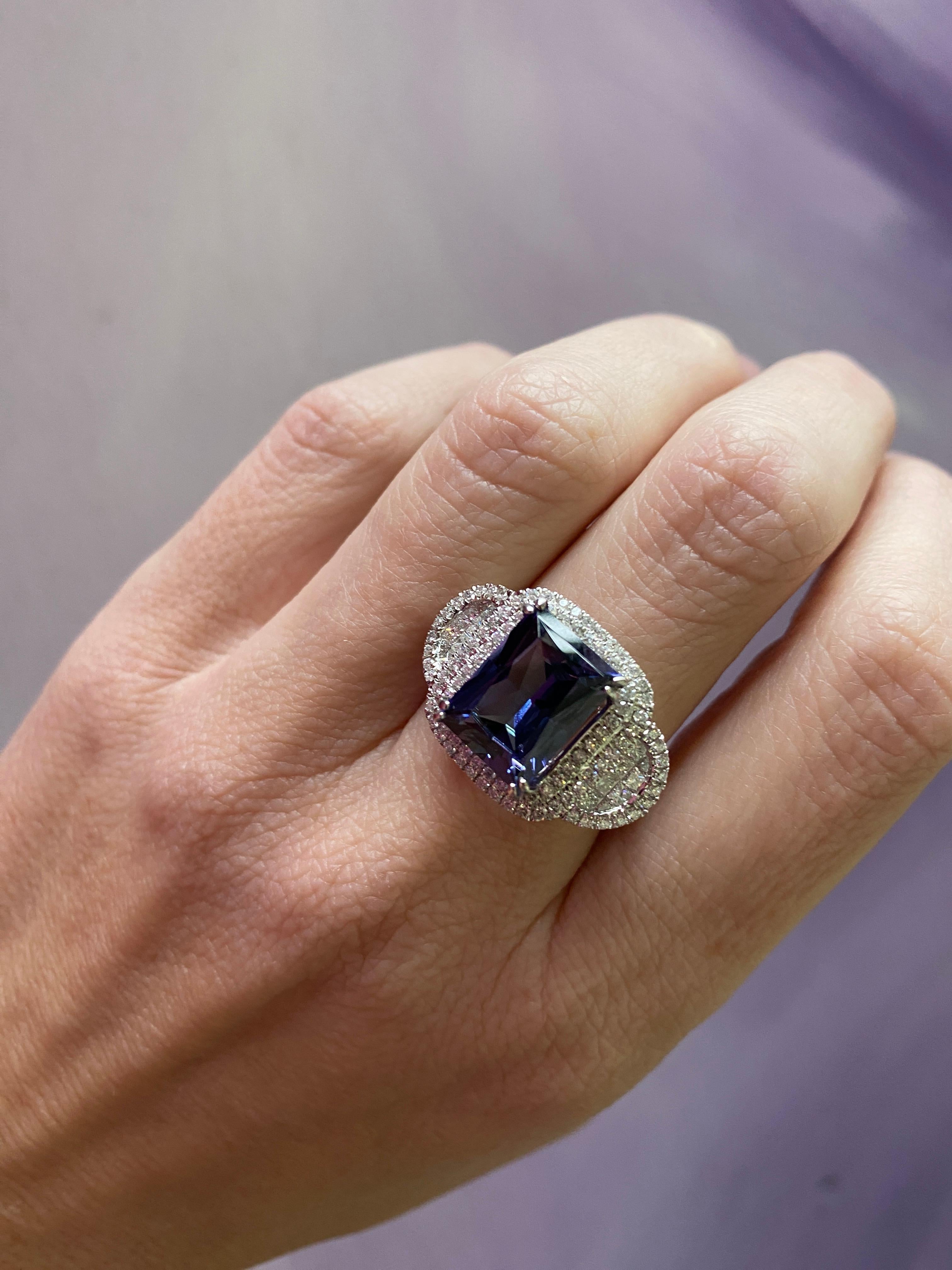 7,50 Karat strahlender Tansanit und Diamant 14 Karat Weißgold Ring im Angebot 6