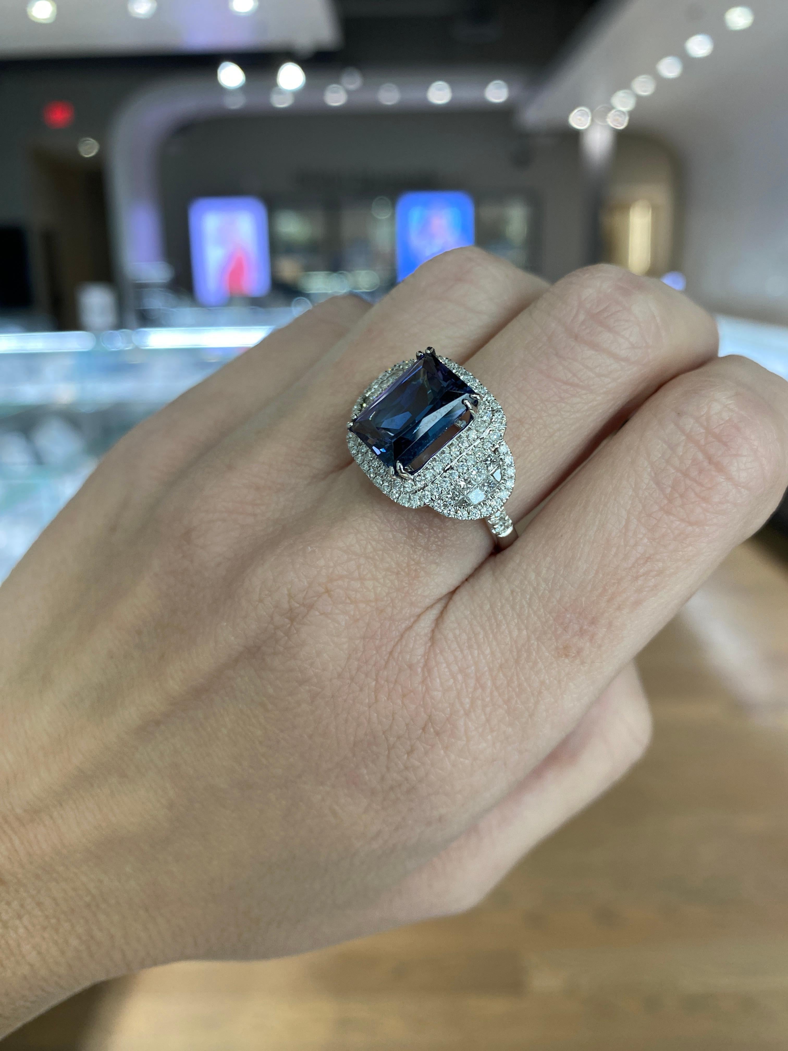 7,50 Karat strahlender Tansanit und Diamant 14 Karat Weißgold Ring im Zustand „Neu“ im Angebot in Houston, TX