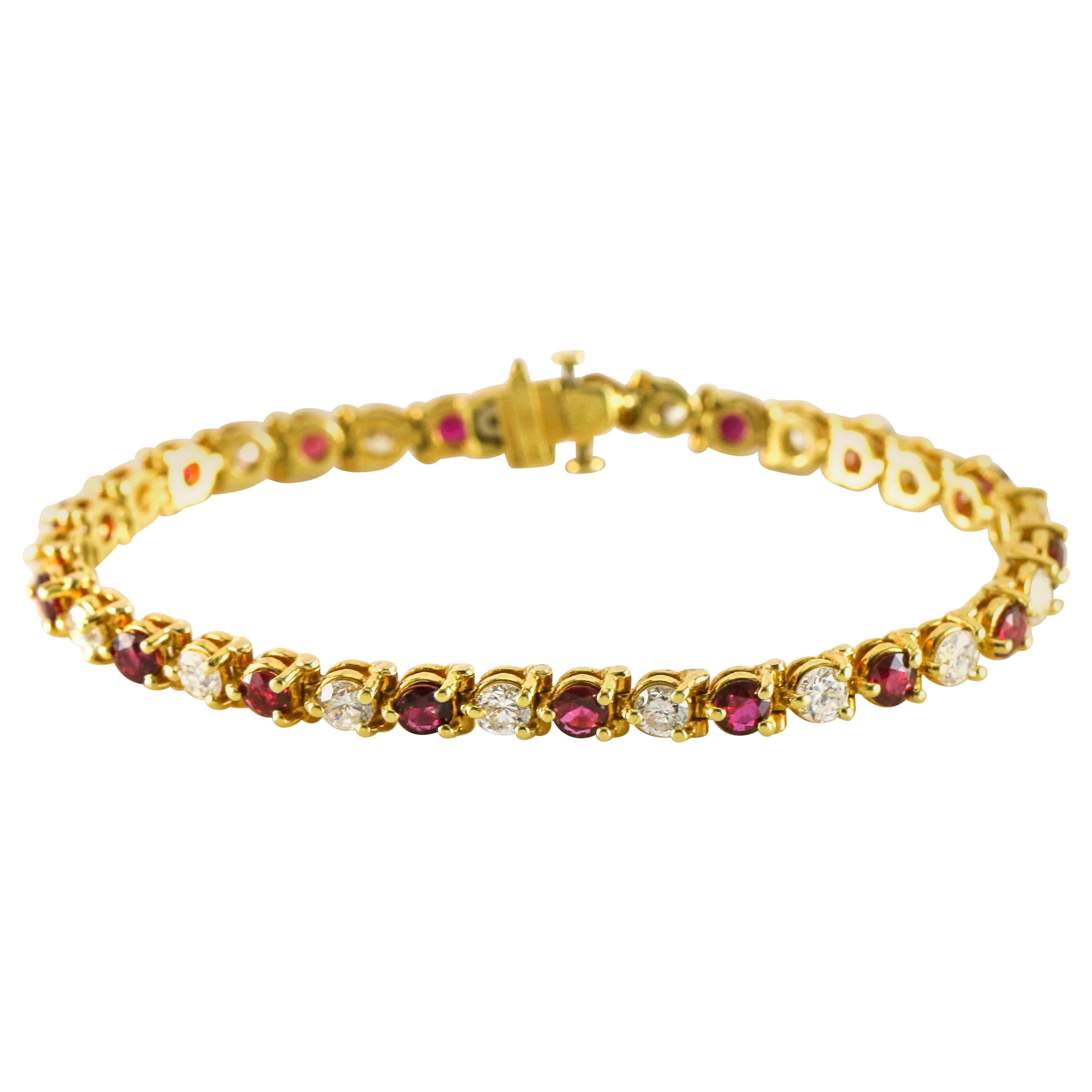7.50 Carat Ruby and Diamond 18 Karat Yellow Gold Line Tennis Bracelet For Sale