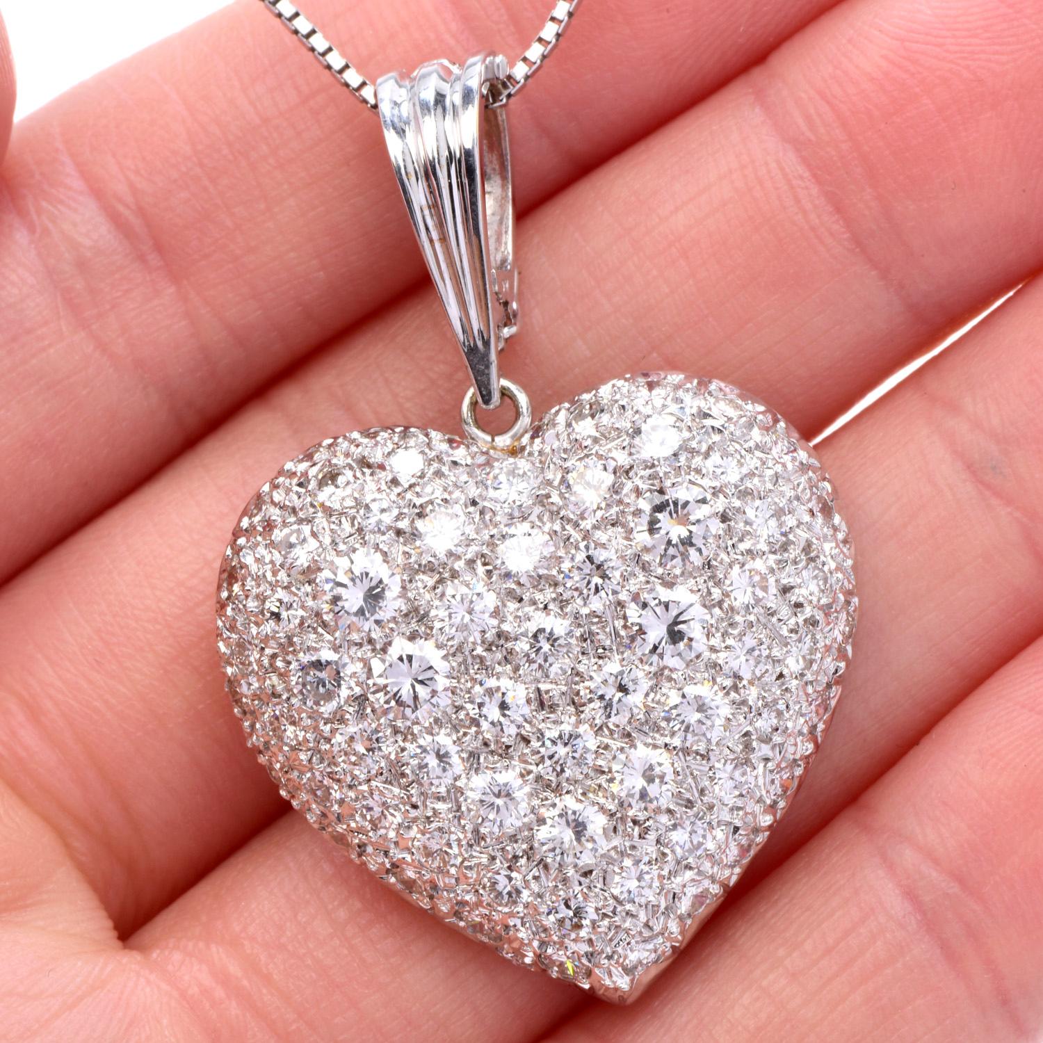 Women's or Men's 7.50 carats Diamond Heart 18K Gold Heart Cluster Enhancer Pendant For Sale