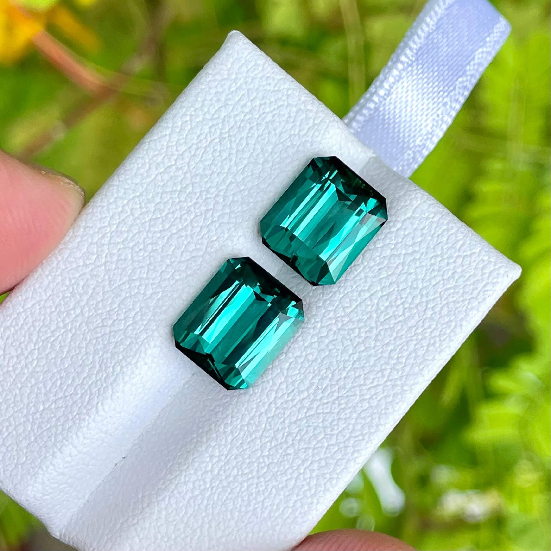 Weight 7.50 carats 
Dimensions 10.0x8.4x5.7 mm
Treatment none 
Origin Afghanistan 
Clarity loupe clean 
Shape octagon 
Cut Faceted 



This stunning 7.50 carat pair of faceted natural Afghan gemstones showcases the captivating beauty of Lagoon Blue