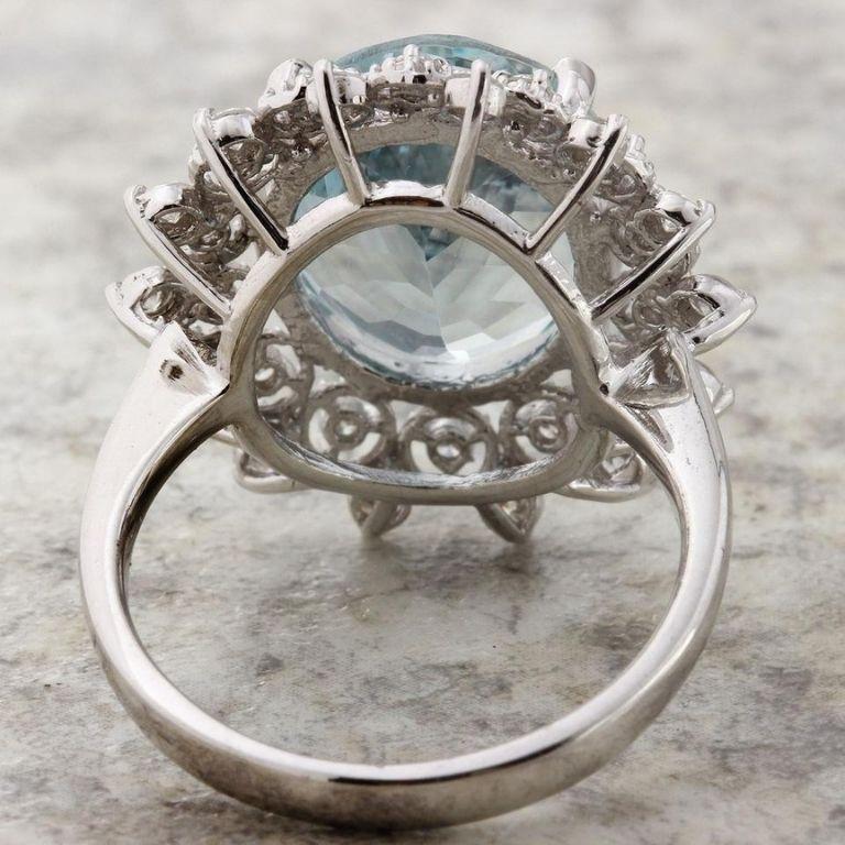 7.50 Carat Natural Aquamarine and Diamond 14 Karat Solid White Gold Ring In New Condition For Sale In Los Angeles, CA