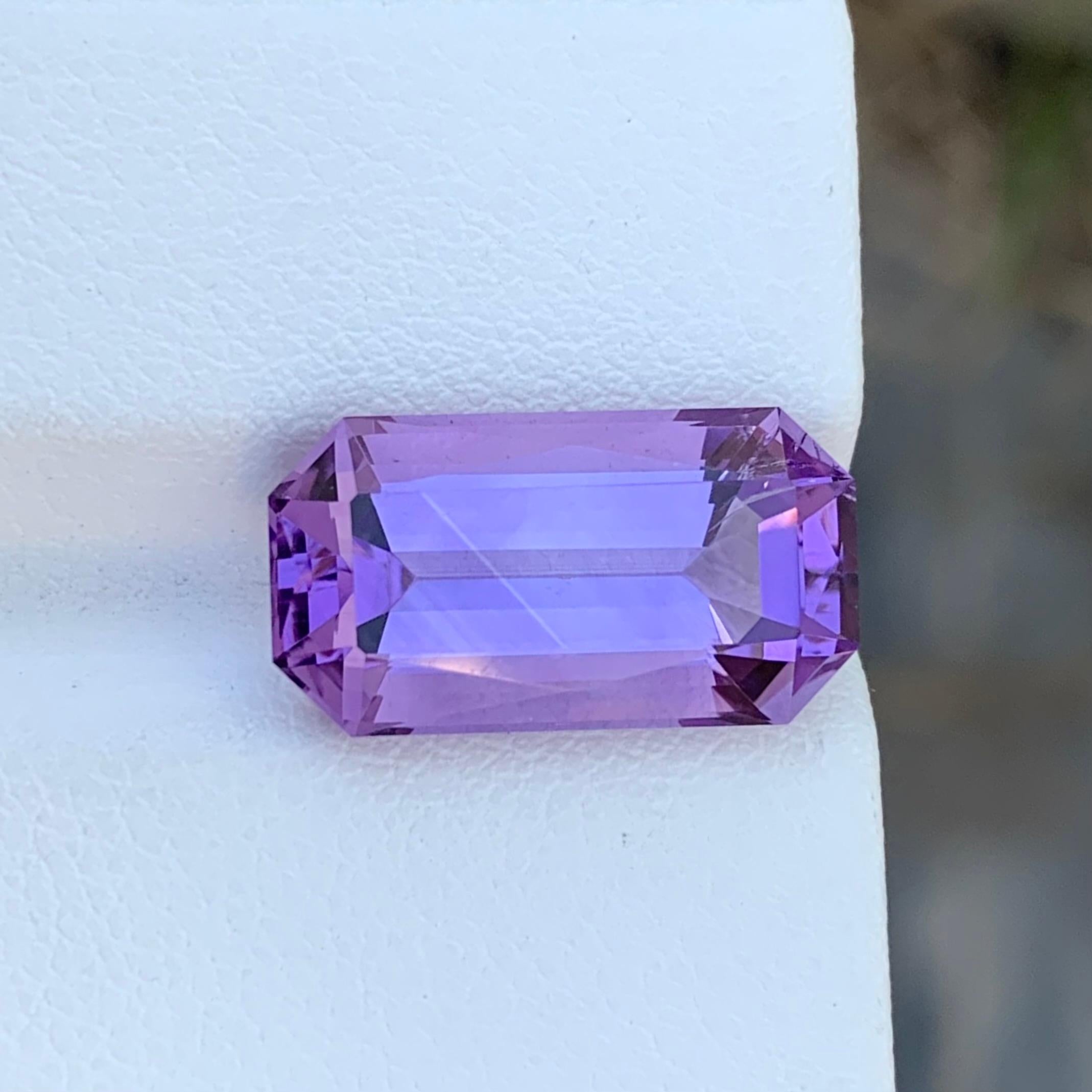 Arts and Crafts 7.50 Carats Natural Loose Purple Amethyst For Jewellery Making  For Sale