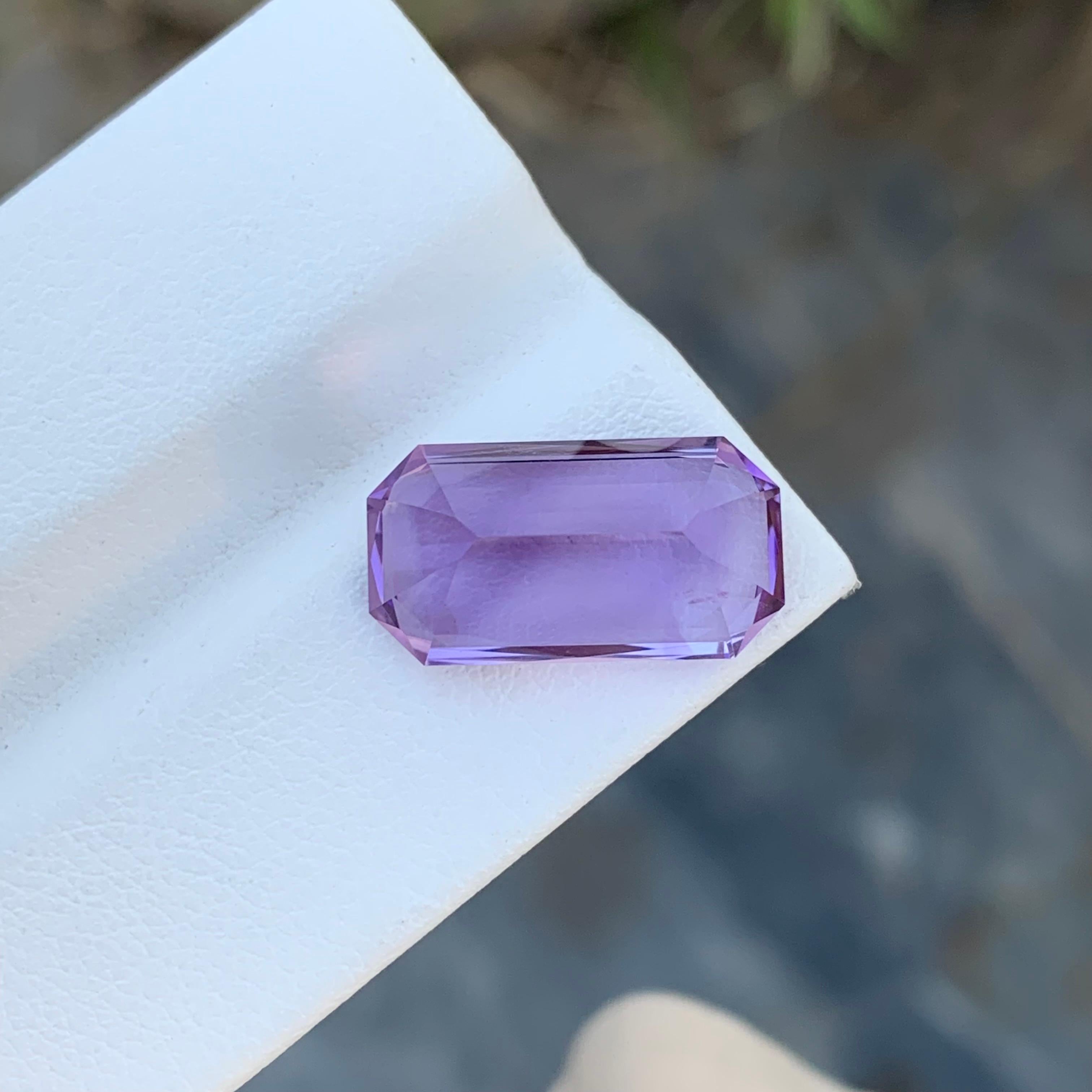 Emerald Cut 7.50 Carats Natural Loose Purple Amethyst For Jewellery Making  For Sale