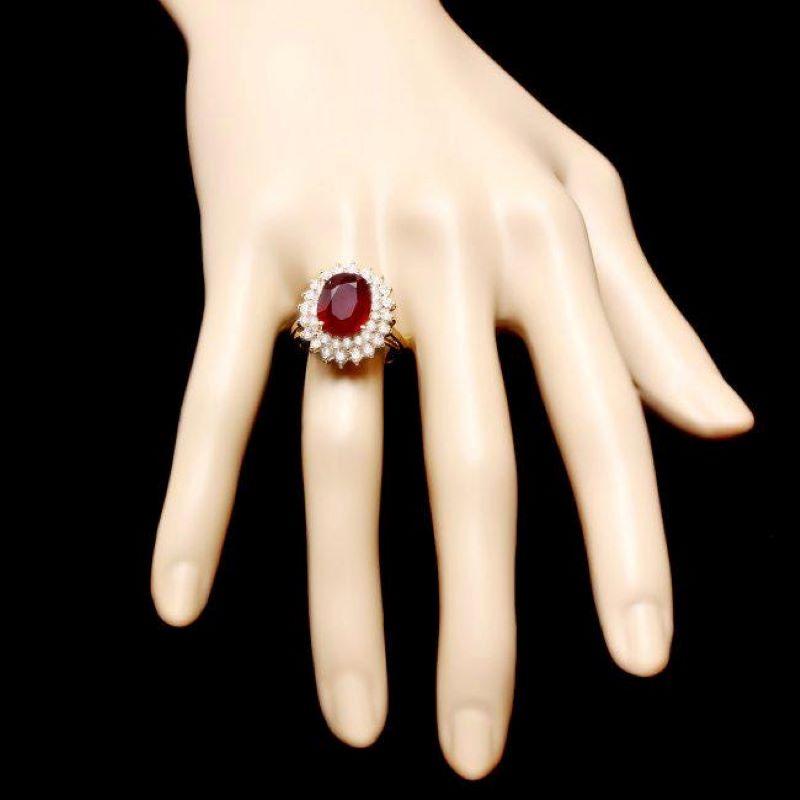 7.50 Carats Natural Red Ruby and Diamond 14K Solid Yellow Gold Ring In New Condition For Sale In Los Angeles, CA