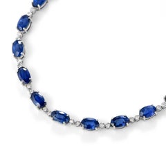 Bracelet tennis en platine avec saphir bleu royal de 7.50 carats et diamants