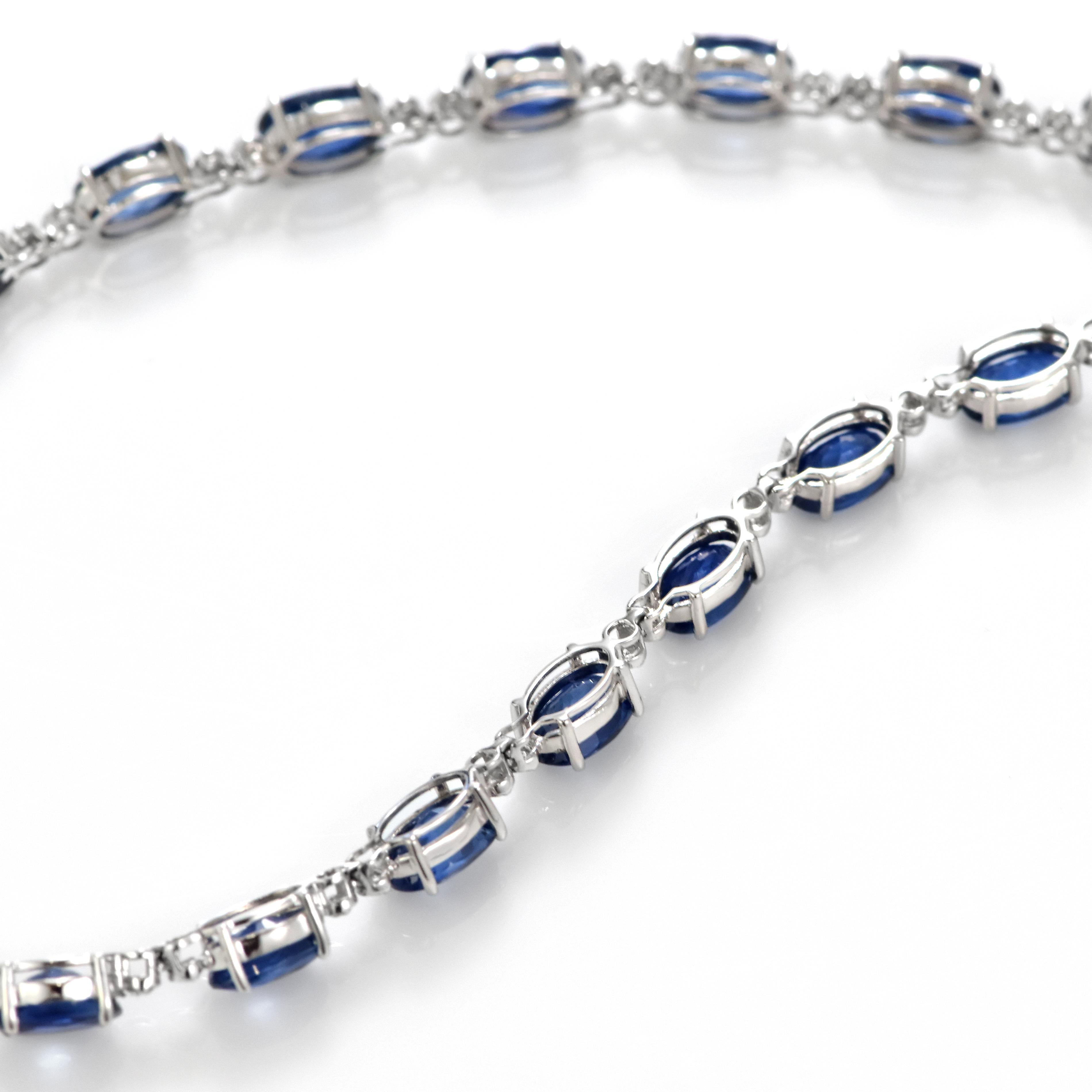 7.50 Carats Royal Blue Sapphire and Diamond Tennis Bracelet Made in Platinum For Sale 1