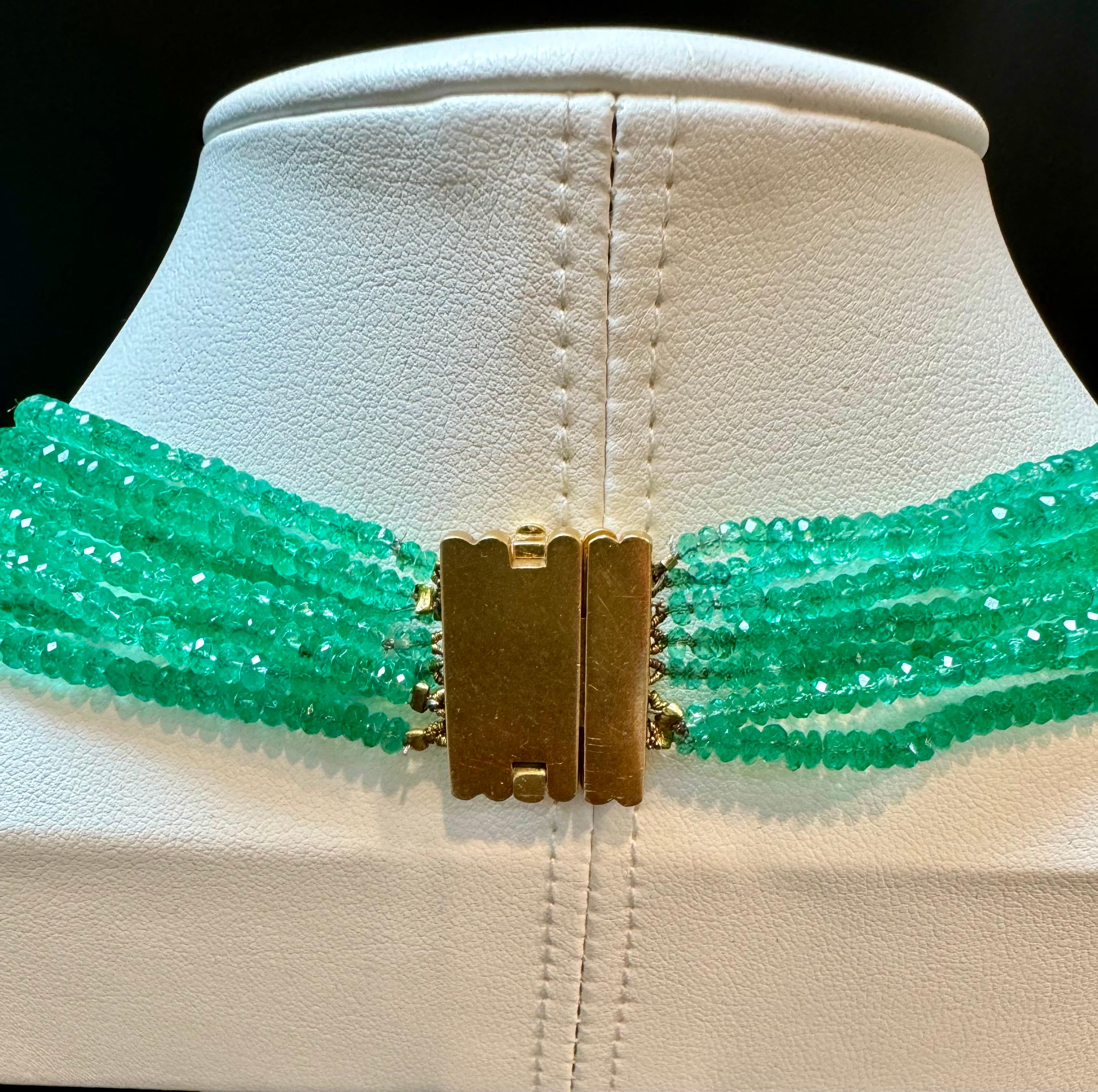 750 Ct COLOMBIAN Emerald Beads 7 Line Necklace with Clasp 18 Karat Yellow Gold 3