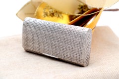750 Gold - Clutch in Shaded White gold- 18 Karat (145 grams - 5.11 ounces)