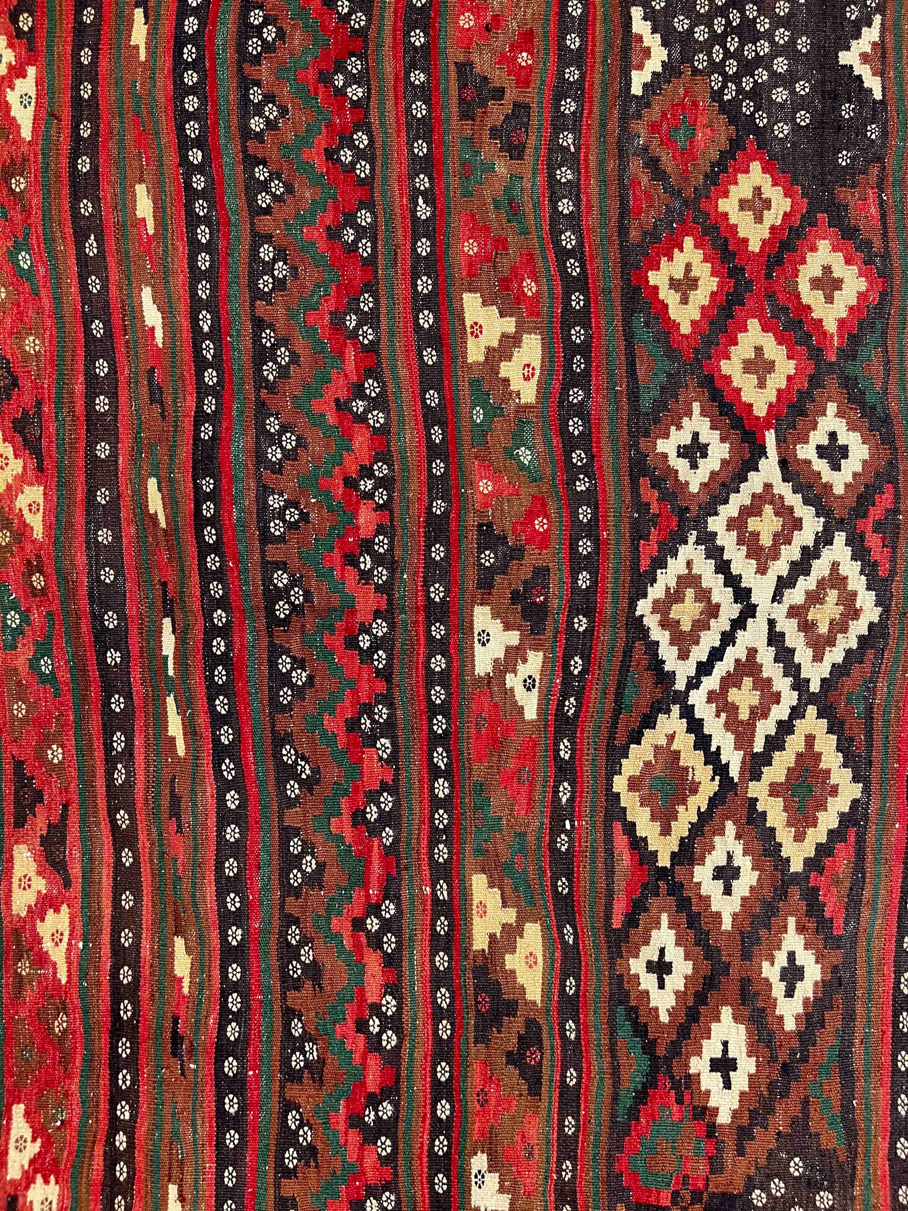 750 - Alter feiner Afshar-Kelim im Angebot 3