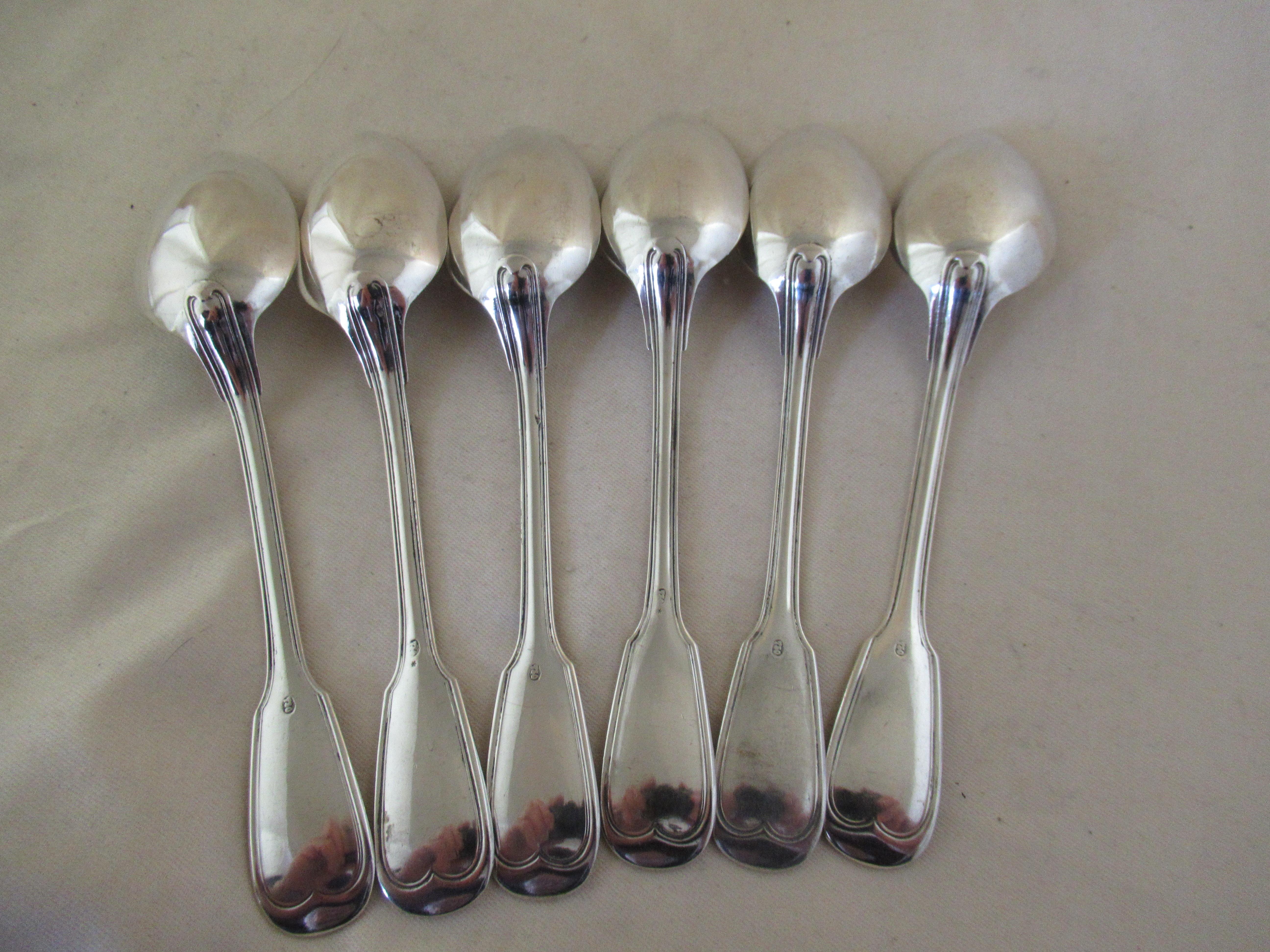Hand-Crafted 750 Silver Set of 6 Fiddle & Thread Large Teaspoons European For Sale