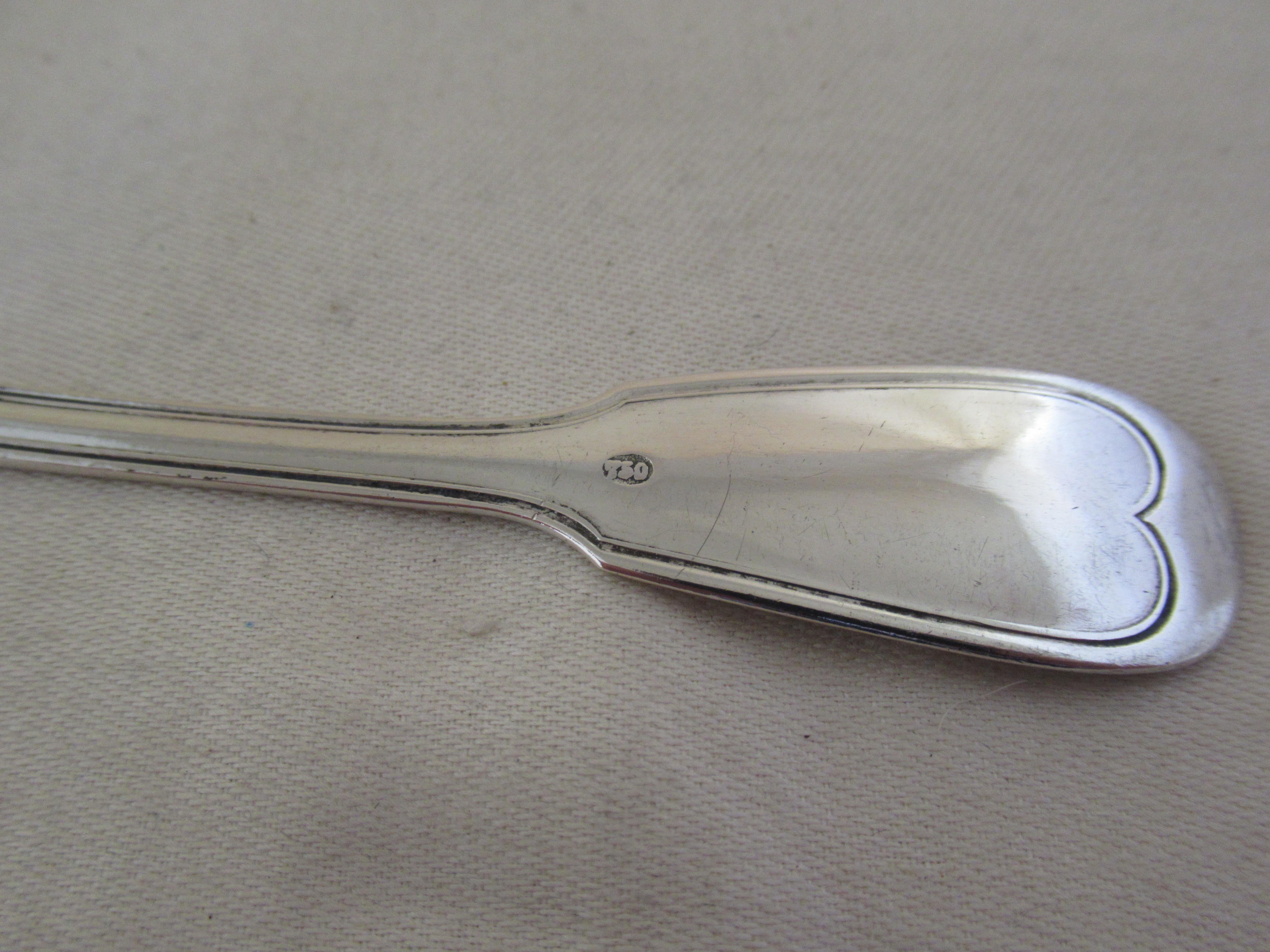 750 Silver Set of 6 Fiddle & Thread Large Teaspoons European In Excellent Condition For Sale In York, GB