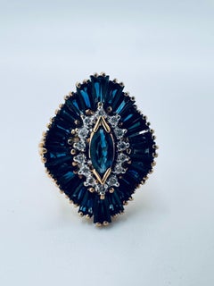 750 Yellow Gold Blue Sapphire & Diamond Cocktail Ring