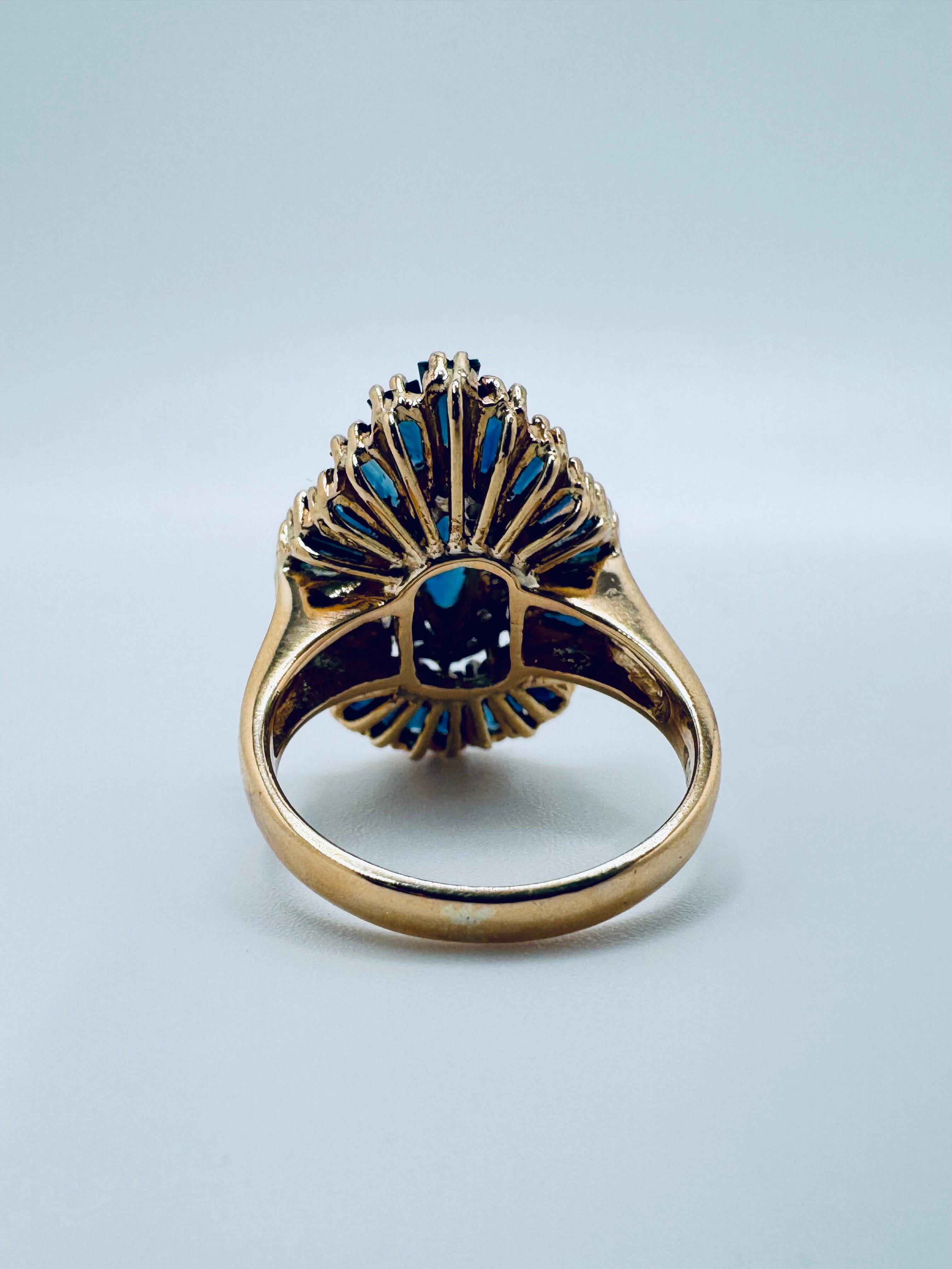 Bague cocktail en or jaune 750 saphir bleu et diamant Unisexe en vente