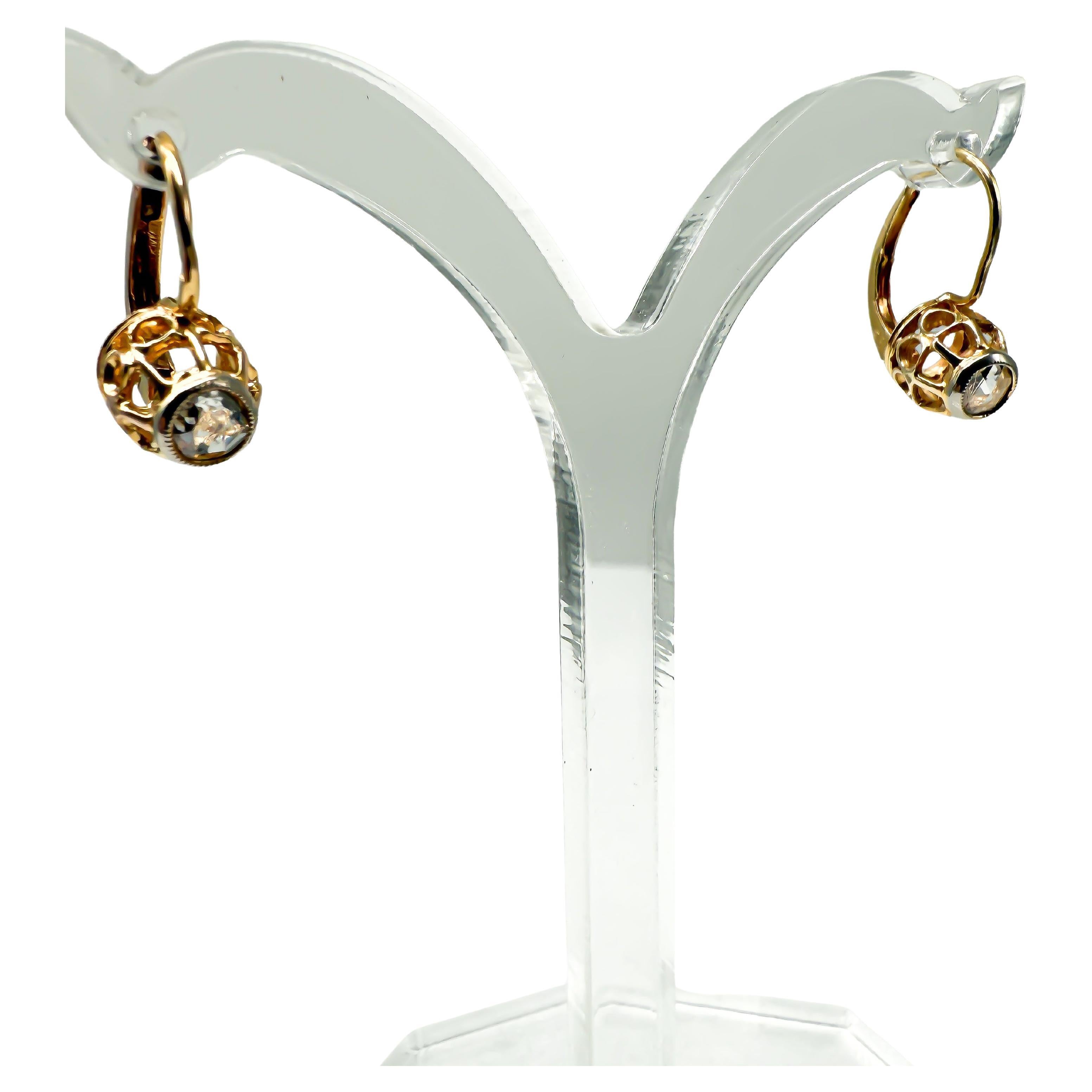 750 Yellow Gold Earrings with Diamonds