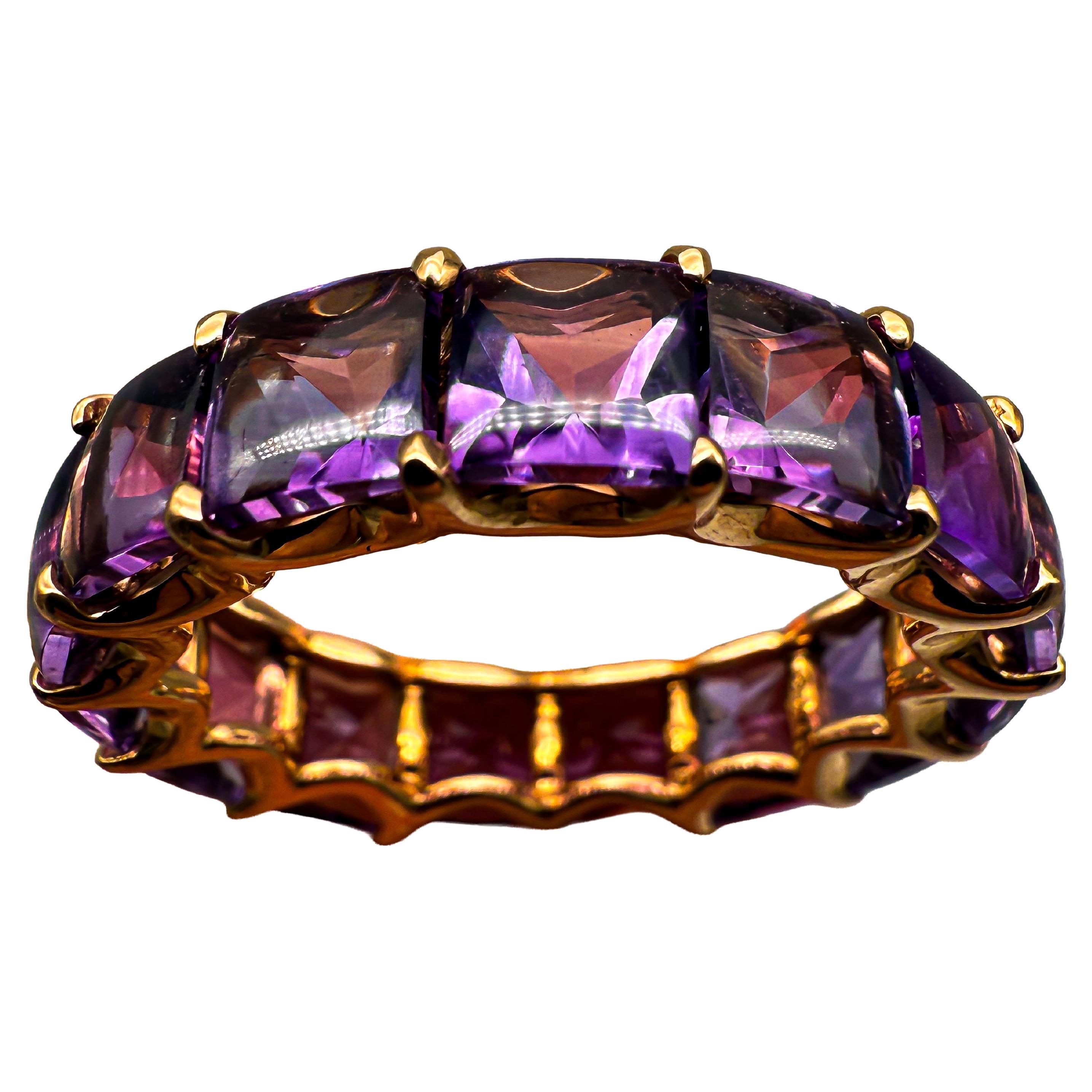 750 yellow gold ring with amethysts For Sale