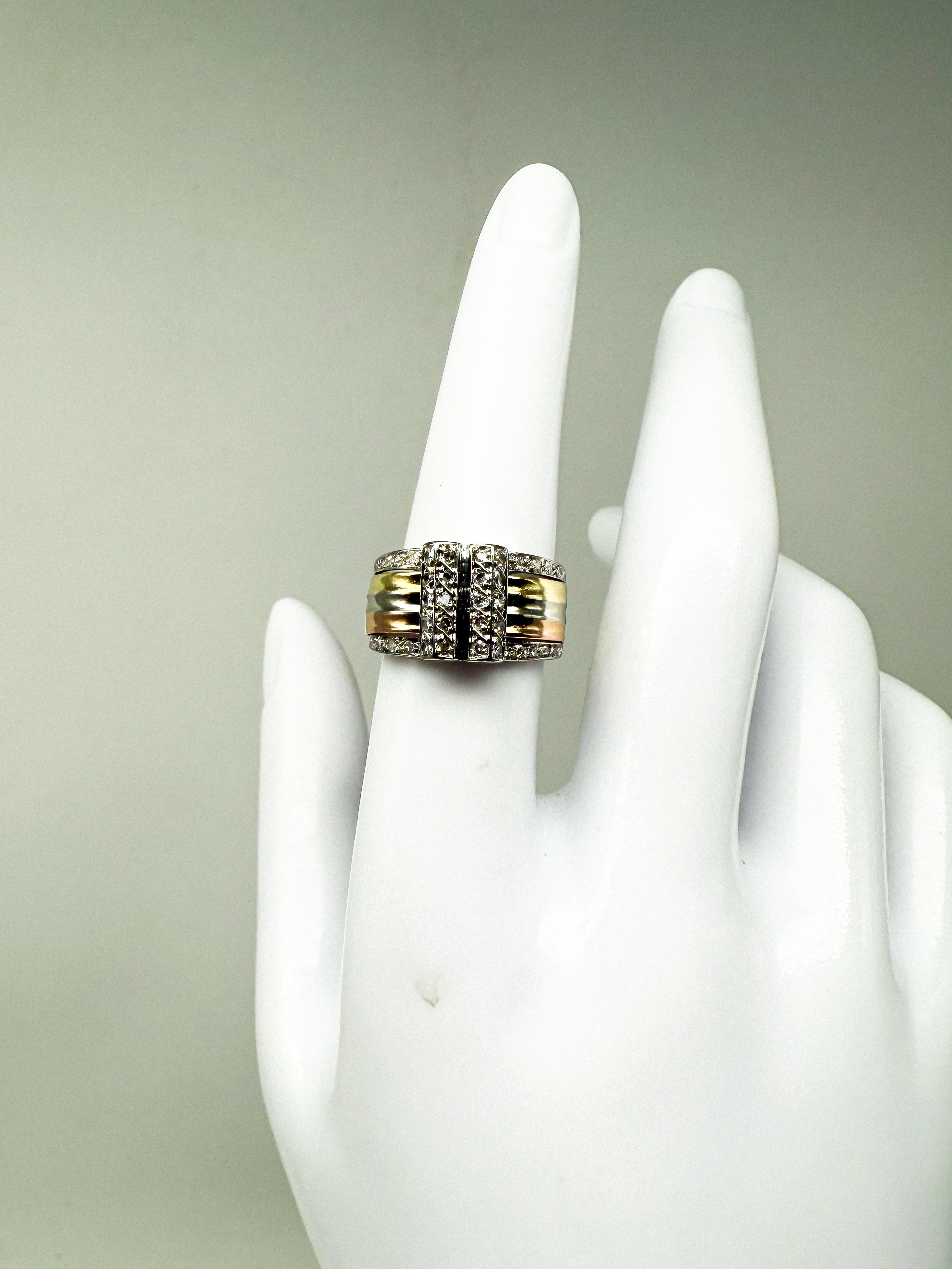 750 yellow gold ring with diamonds; certificate included Bon état - En vente à Berlin, DE