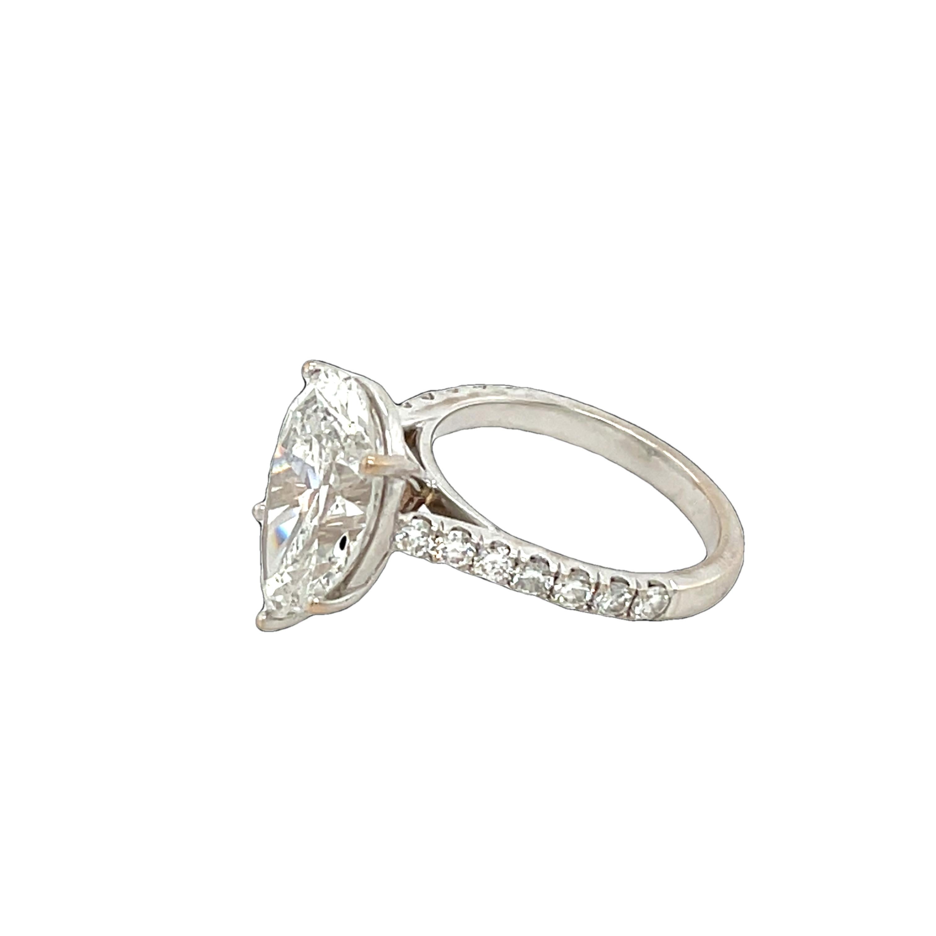 Bague E-F/SI3-I1 en or blanc 18 carats avec diamant en forme de poire de 7,50 carats en vente 2