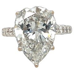 Anillo de diamantes en forma de pera E-F/SI3-I1 de 7,50 ct, engastado en oro blanco de 18 ct
