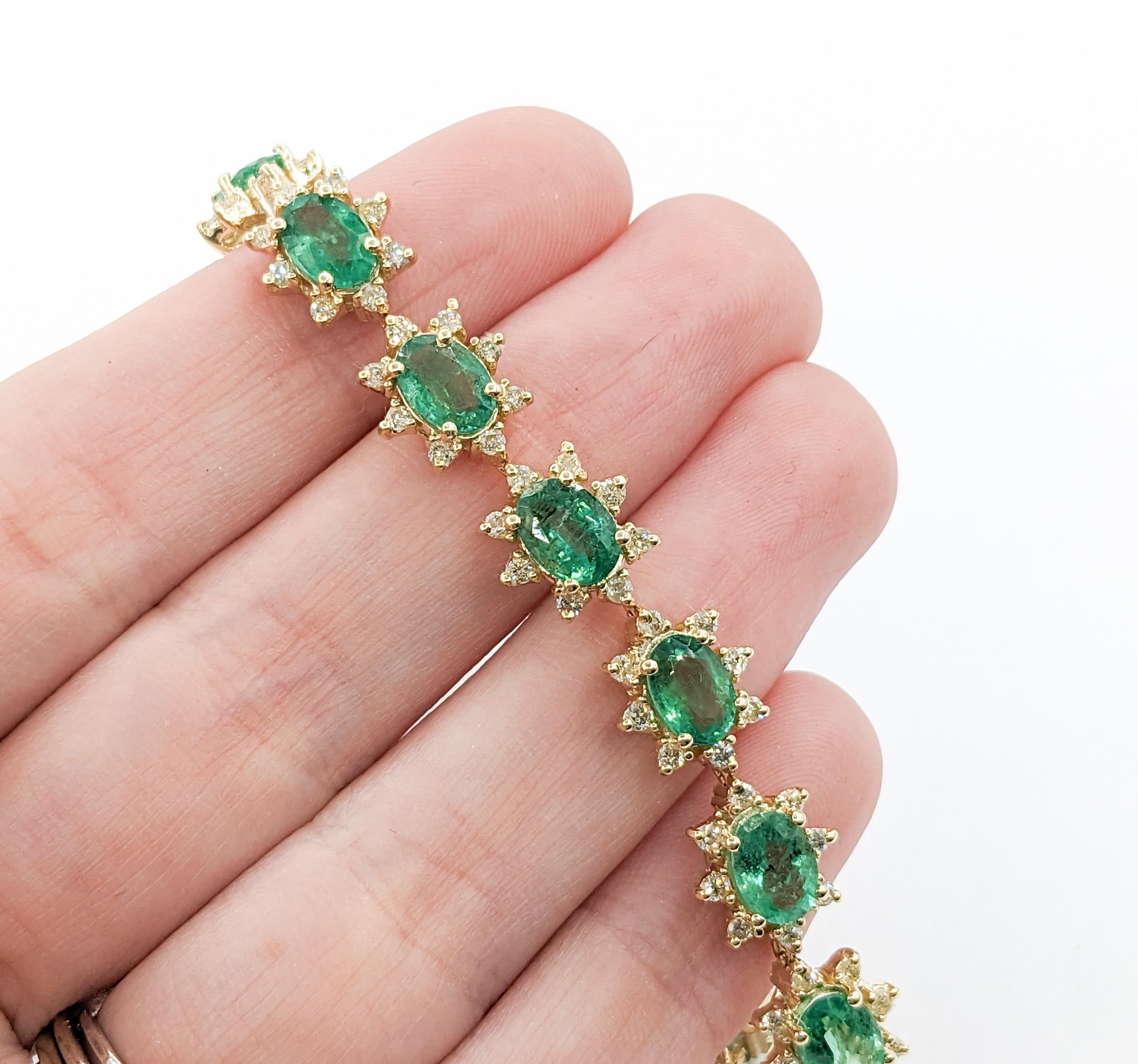 7.50ctw Emerald & 1.00ctw Diamond Bracelet In New Condition In Bloomington, MN