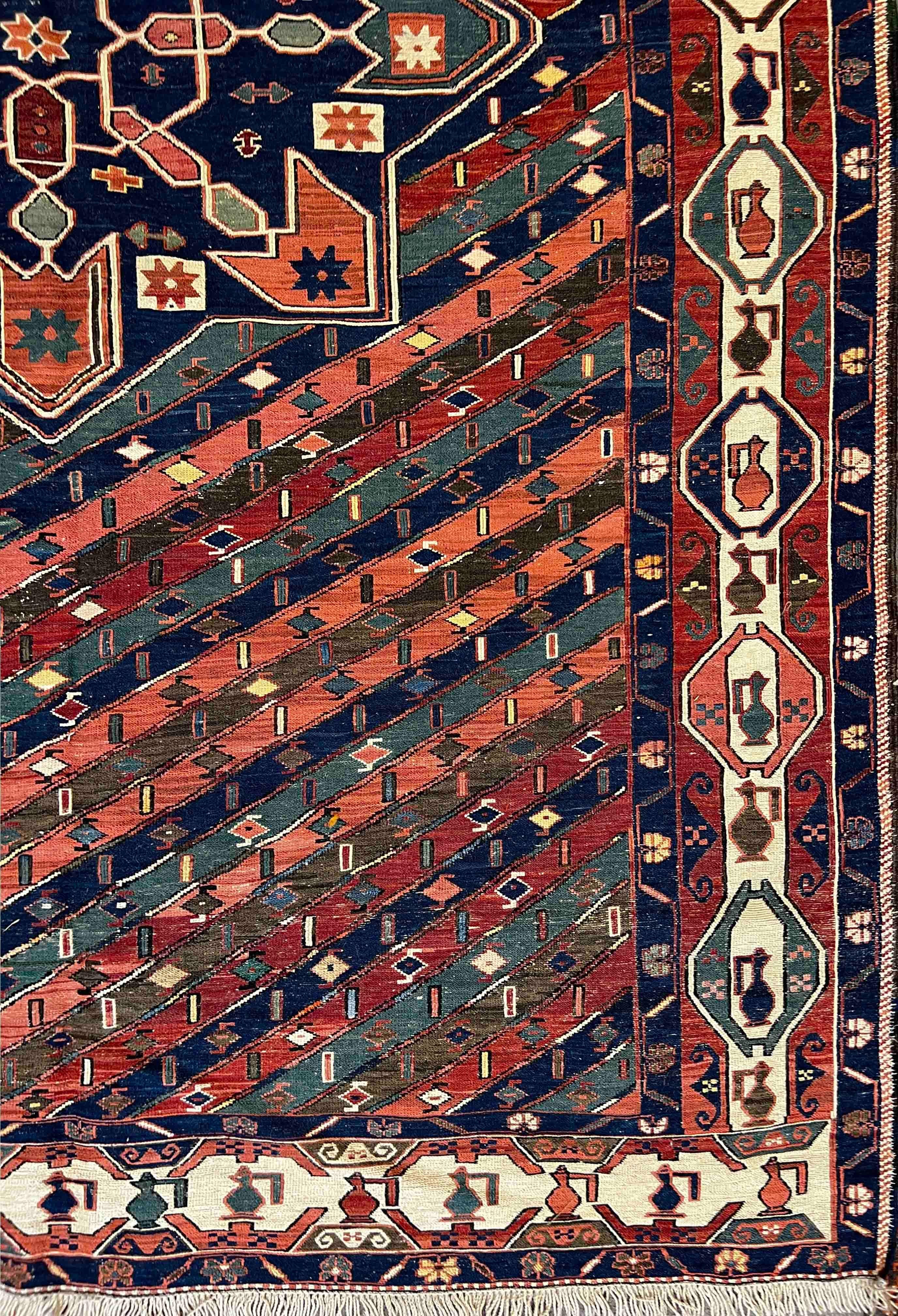 Lana 751 - Bel kilim del XX secolo proveniente dall'Azerbaigian in vendita