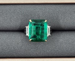 7.52 ct GRS Certified Zambian Emerald & Diamond Ring