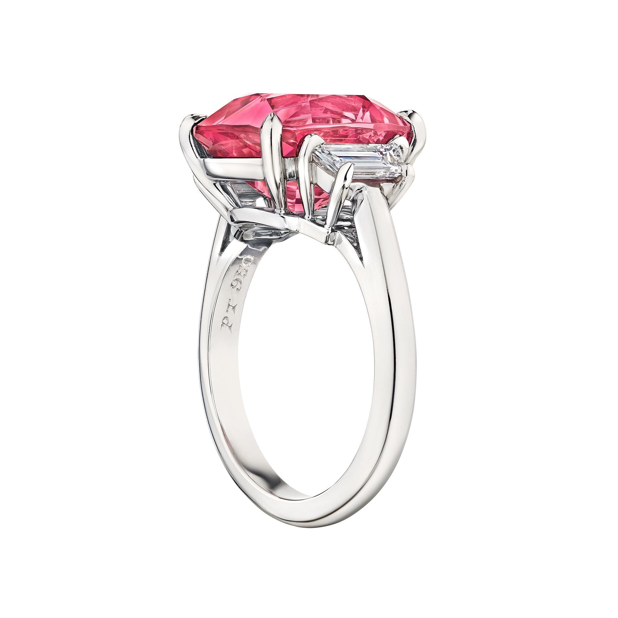 7.53 Carat Cushion Cut Natural Burma Mauve Pink Spinel Diamond Platinum Ring In New Condition In Greenwich, CT