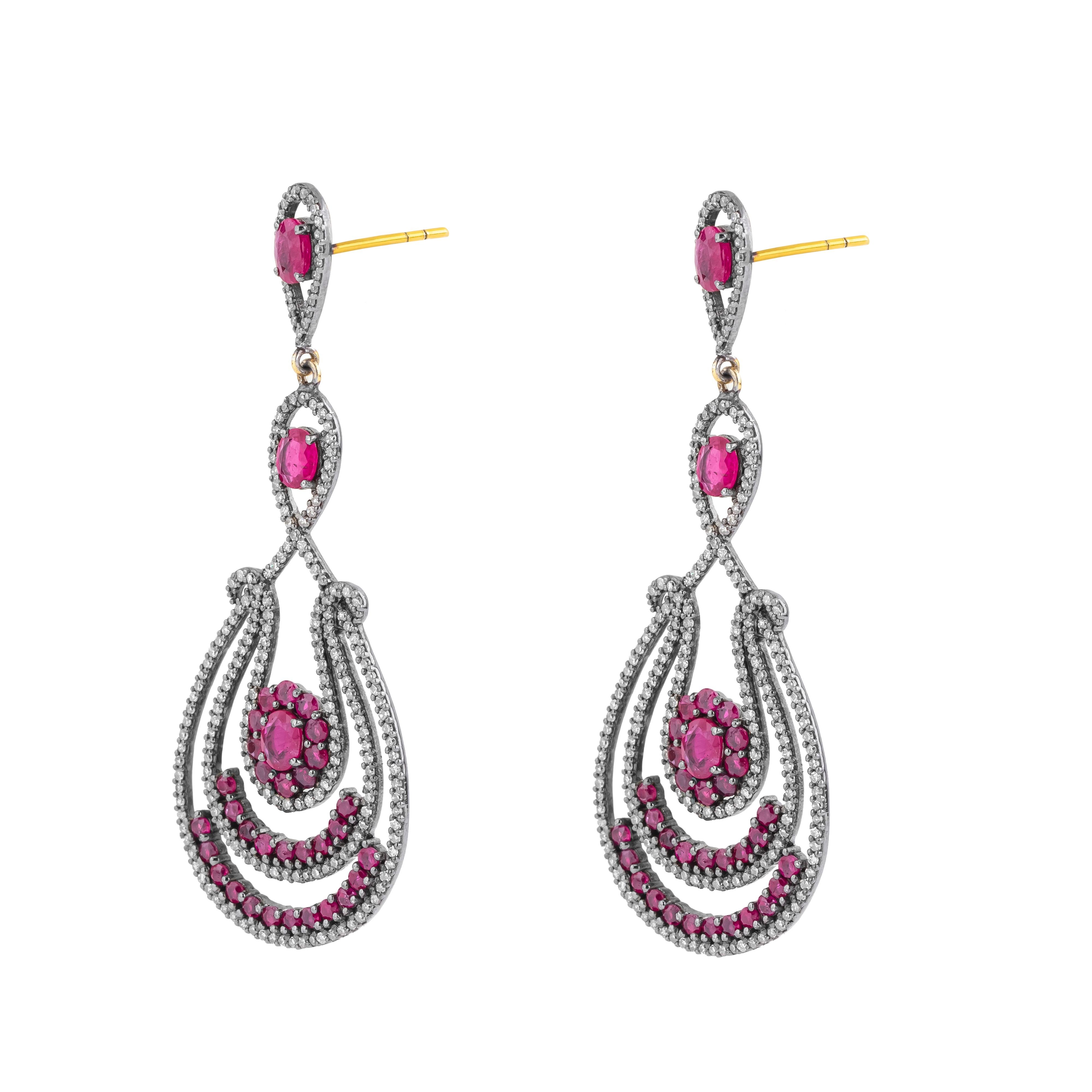 Round Cut 7.53 Carat Diamond and Ruby Dangle Earrings For Sale