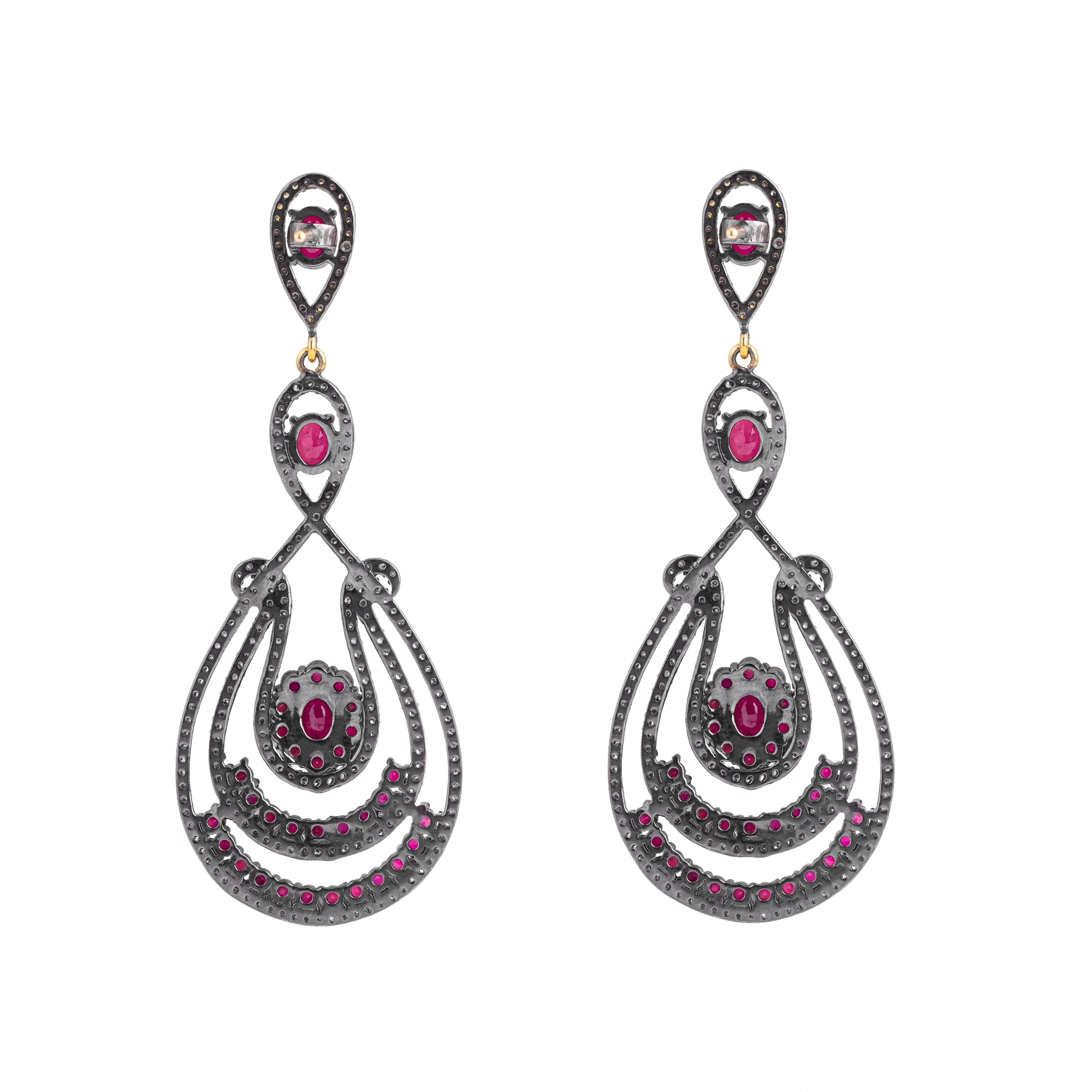 7.53 Carat Diamond and Ruby Dangle Earrings In New Condition For Sale In Jaipur, IN